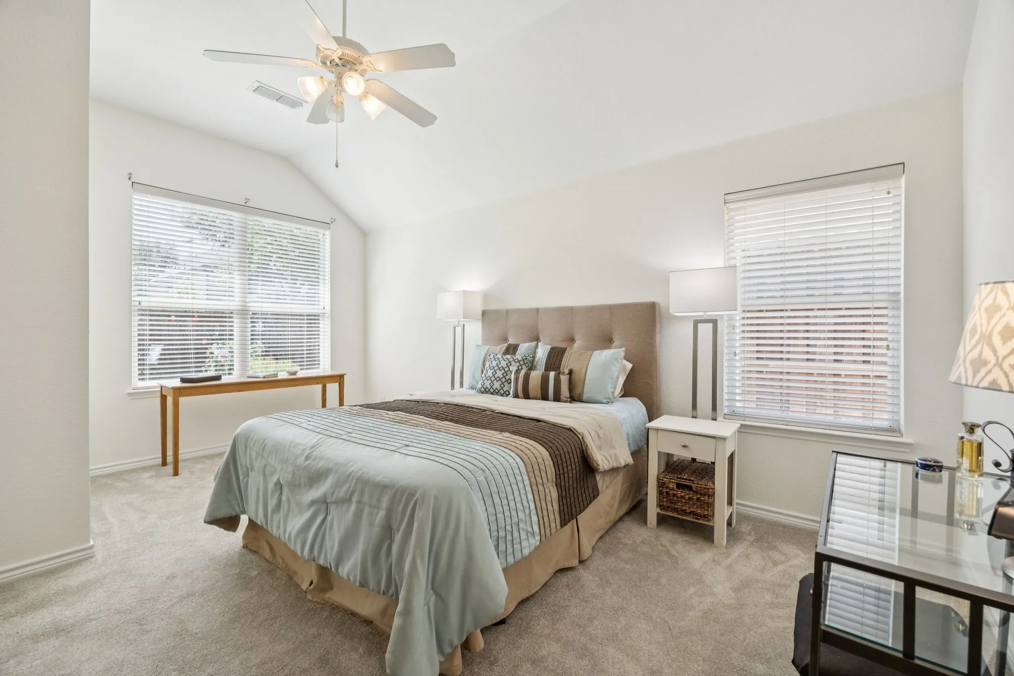 Single Family Residence For Sale in Denton County , 8665 Marion Drive, Frisco, Texas 75036, 3 Bedroom, 2 Bathroom, 2 Garage spaces, 2,242 Sqft, built in 2005, mls#21251275, Real Estate Agent in Frisco, Homes For Sale in Denton county, Homes For Sale in Frisco, Realtor in Frisco Texas, Real Estate Brokerage Independent Realty Texas, Luminita Cordes Realtor