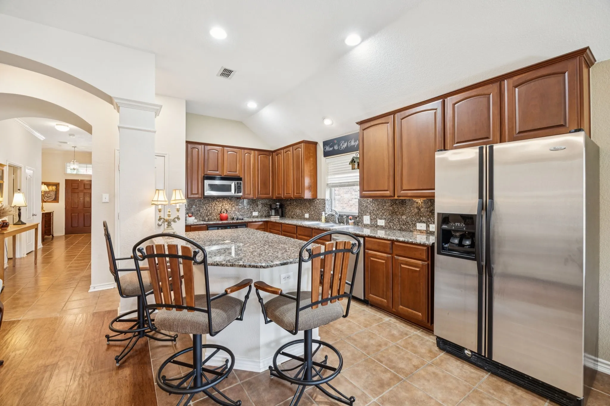 Single Family Residence For Sale in Denton County , 8665 Marion Drive, Frisco, Texas 75036, 3 Bedroom, 2 Bathroom, 2 Garage spaces, 2,242 Sqft, built in 2005, mls#21251275, Real Estate Agent in Frisco, Homes For Sale in Denton county, Homes For Sale in Frisco, Realtor in Frisco Texas, Real Estate Brokerage Independent Realty Texas, Luminita Cordes Realtor