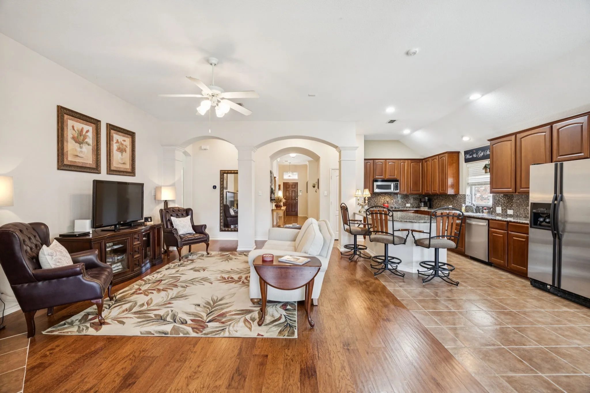 Single Family Residence For Sale in Denton County , 8665 Marion Drive, Frisco, Texas 75036, 3 Bedroom, 2 Bathroom, 2 Garage spaces, 2,242 Sqft, built in 2005, mls#21251275, Real Estate Agent in Frisco, Homes For Sale in Denton county, Homes For Sale in Frisco, Realtor in Frisco Texas, Real Estate Brokerage Independent Realty Texas, Luminita Cordes Realtor