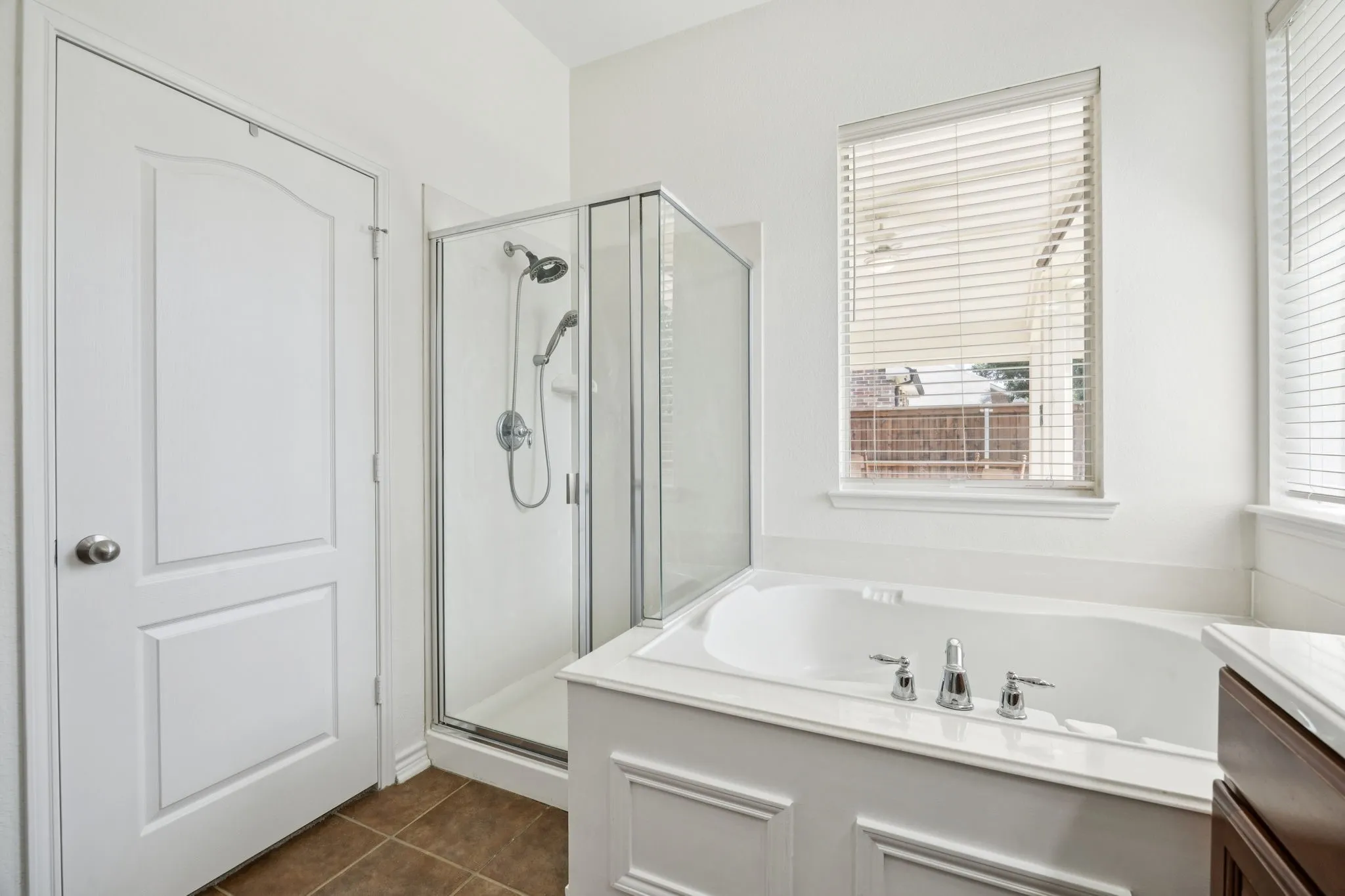 Single Family Residence For Sale in Denton County , 8665 Marion Drive, Frisco, Texas 75036, 3 Bedroom, 2 Bathroom, 2 Garage spaces, 2,242 Sqft, built in 2005, mls#21251275, Real Estate Agent in Frisco, Homes For Sale in Denton county, Homes For Sale in Frisco, Realtor in Frisco Texas, Real Estate Brokerage Independent Realty Texas, Luminita Cordes Realtor