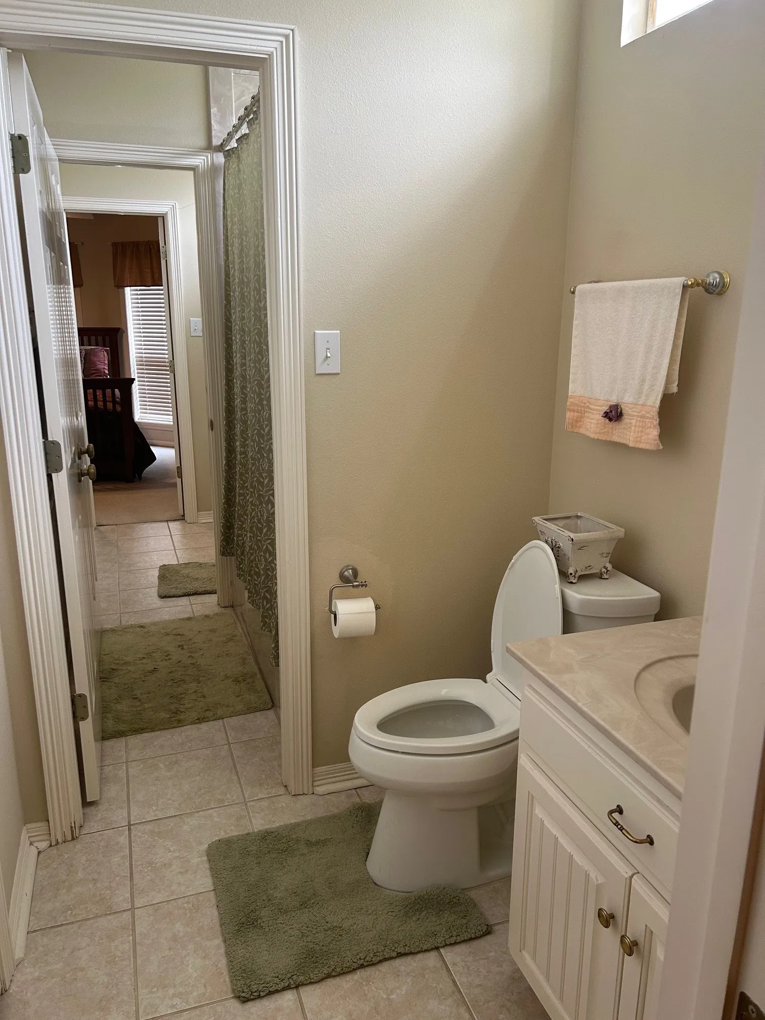 Single Family Residence For Sale in Limestone County , 903 Mesquite Lane, Mexia, Texas 76667, 4 Bedroom, 3 Bathroom, 3 Garage spaces, 3,491 Sqft, built in 2000, mls#21251652, Real Estate Agent in Mexia, Homes For Sale in Limestone county, Homes For Sale in Mexia, Realtor in Mexia Texas, Real Estate Brokerage Independent Realty Texas, Luminita Cordes Realtor