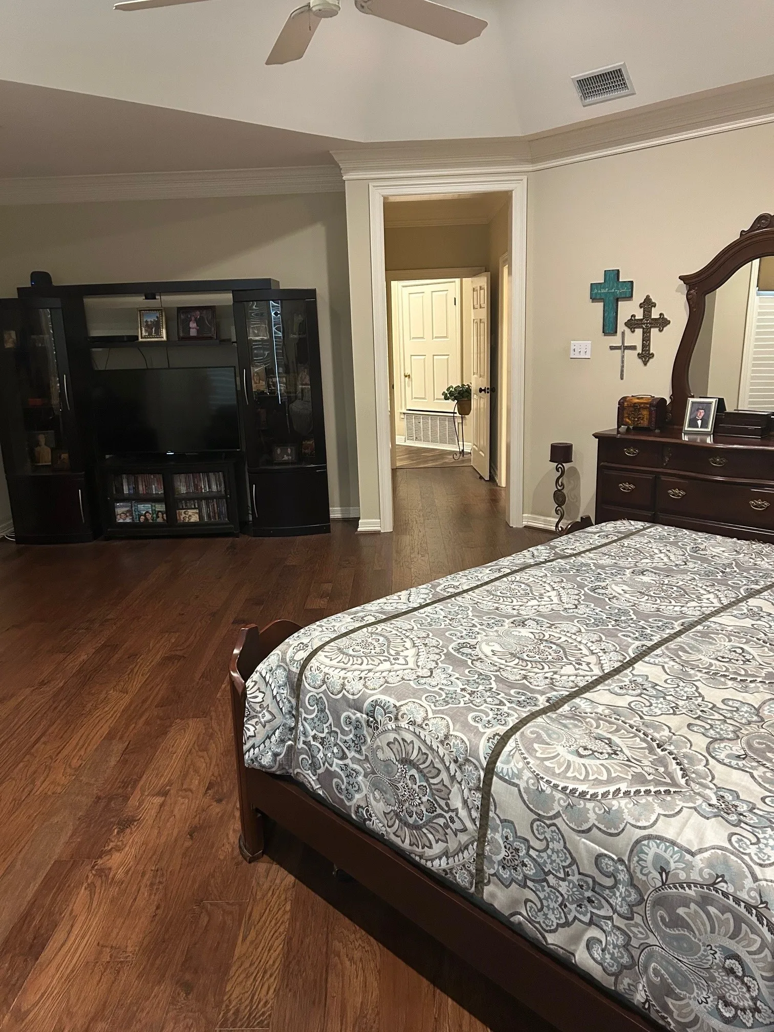 Single Family Residence For Sale in Limestone County , 903 Mesquite Lane, Mexia, Texas 76667, 4 Bedroom, 3 Bathroom, 3 Garage spaces, 3,491 Sqft, built in 2000, mls#21251652, Real Estate Agent in Mexia, Homes For Sale in Limestone county, Homes For Sale in Mexia, Realtor in Mexia Texas, Real Estate Brokerage Independent Realty Texas, Luminita Cordes Realtor