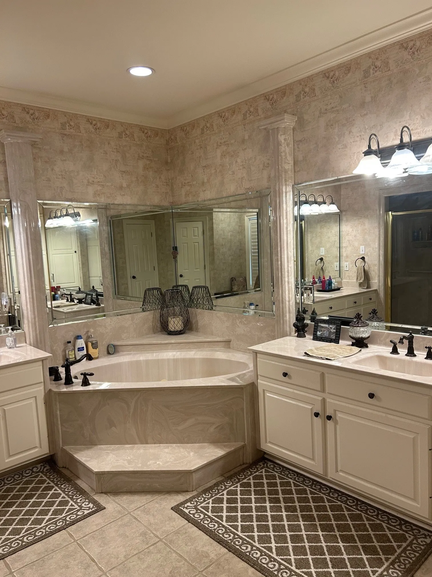 Single Family Residence For Sale in Limestone County , 903 Mesquite Lane, Mexia, Texas 76667, 4 Bedroom, 3 Bathroom, 3 Garage spaces, 3,491 Sqft, built in 2000, mls#21251652, Real Estate Agent in Mexia, Homes For Sale in Limestone county, Homes For Sale in Mexia, Realtor in Mexia Texas, Real Estate Brokerage Independent Realty Texas, Luminita Cordes Realtor