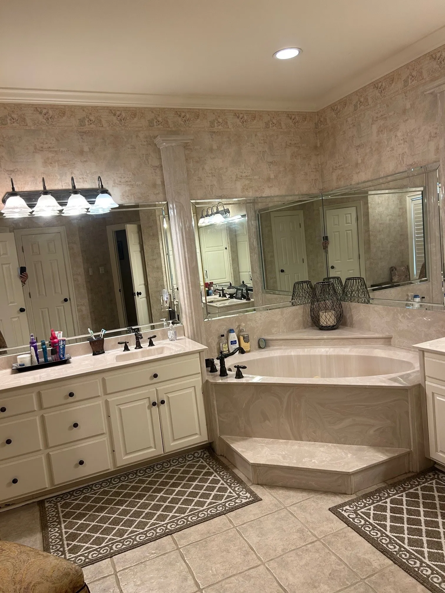 Single Family Residence For Sale in Limestone County , 903 Mesquite Lane, Mexia, Texas 76667, 4 Bedroom, 3 Bathroom, 3 Garage spaces, 3,491 Sqft, built in 2000, mls#21251652, Real Estate Agent in Mexia, Homes For Sale in Limestone county, Homes For Sale in Mexia, Realtor in Mexia Texas, Real Estate Brokerage Independent Realty Texas, Luminita Cordes Realtor