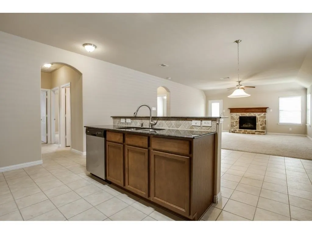 Single Family Residence For Rent in Denton County , 1120 Villa Paloma Boulevard, Little Elm, Texas 75068, 3 Bedrooms, 2 Bathrooms, 2 Garage spaces, 1,805 Sqft, built in 2013, New Construction - Complete, Price $2,195, mls#21238833, Real Estate Agent in Little Elm, Homes For Rent in Denton county, Homes For Rent in Little Elm, Realtor in Little Elm Texas, Real Estate Brokerage Independent Realty Texas, Luminita Cordes Realtor