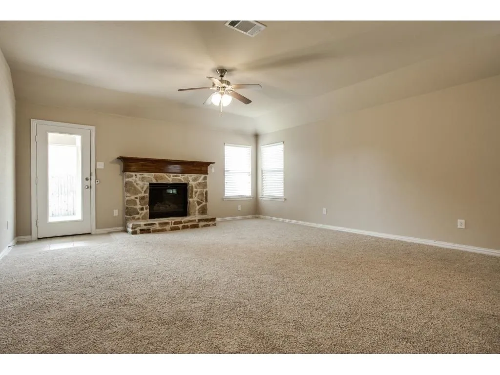 Single Family Residence For Rent in Denton County , 1120 Villa Paloma Boulevard, Little Elm, Texas 75068, 3 Bedrooms, 2 Bathrooms, 2 Garage spaces, 1,805 Sqft, built in 2013, New Construction - Complete, Price $2,195, mls#21238833, Real Estate Agent in Little Elm, Homes For Rent in Denton county, Homes For Rent in Little Elm, Realtor in Little Elm Texas, Real Estate Brokerage Independent Realty Texas, Luminita Cordes Realtor