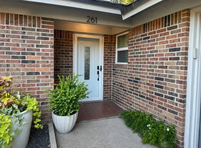 Single Family Residence For Sale in Tarrant County , 261 Timberlake Drive, Azle, Texas 76020, 4 Bedroom, 2 Bathroom, 2 Garage spaces, 2,128 Sqft, built in 1973, mls#21247918, Real Estate Agent in Azle, Homes For Sale in Tarrant county, Homes For Sale in Azle, Realtor in Azle Texas, Real Estate Brokerage Independent Realty Texas, Luminita Cordes Realtor