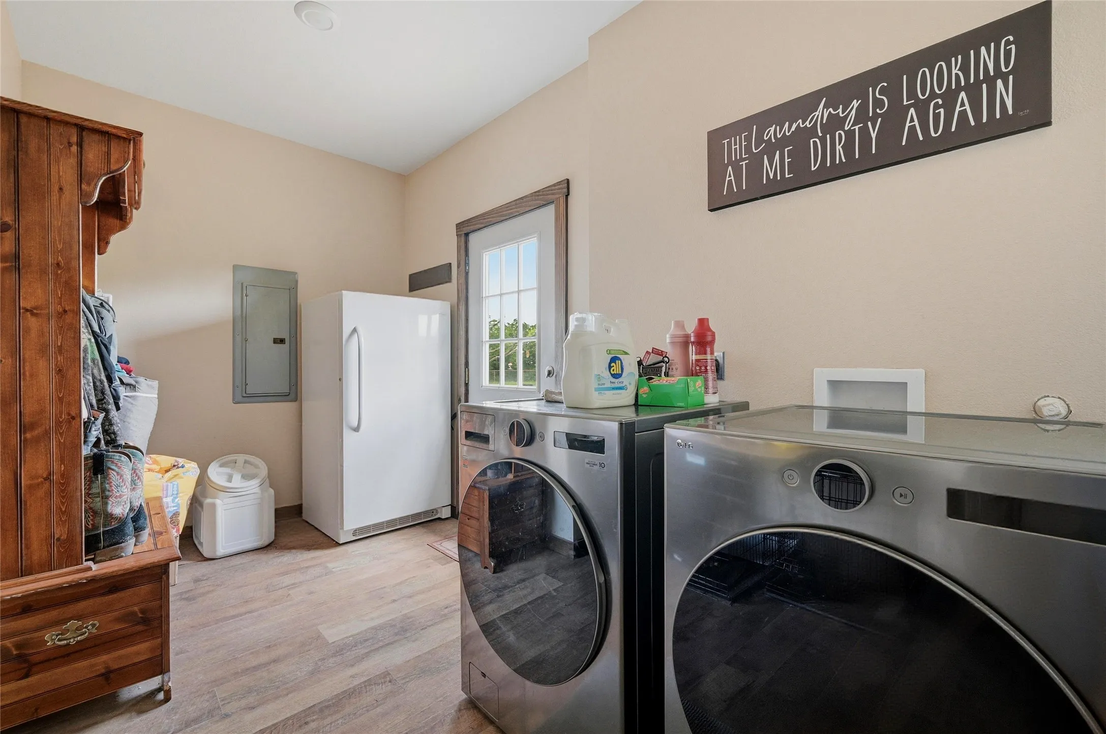Single Family Residence For Sale in Grayson County , 4652 Old Southmayd Road, Sherman, Texas 75092, 6 Bedroom, 3 Bathroom, Garage spaces, 4,237 Sqft, built in 1999, Preowned, Price $1,200,000, mls#21249800, Real Estate Agent in Sherman, Homes For Sale in Grayson county, Homes For Sale in Sherman, Realtor in Sherman Texas, Real Estate Brokerage Independent Realty Texas, Luminita Cordes Realtor
