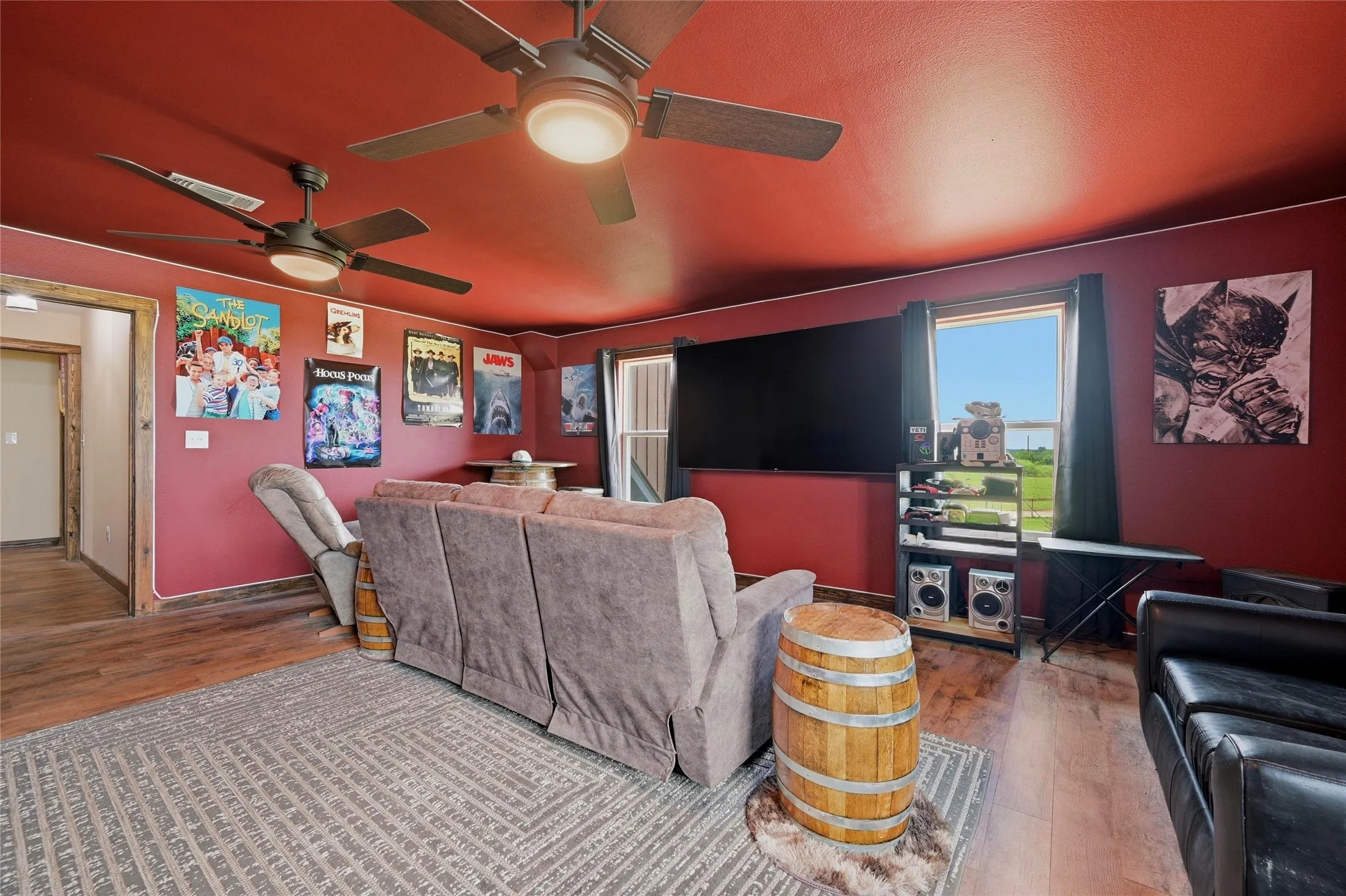 Single Family Residence For Sale in Grayson County , 4652 Old Southmayd Road, Sherman, Texas 75092, 6 Bedroom, 3 Bathroom, Garage spaces, 4,237 Sqft, built in 1999, Preowned, Price $1,200,000, mls#21249800, Real Estate Agent in Sherman, Homes For Sale in Grayson county, Homes For Sale in Sherman, Realtor in Sherman Texas, Real Estate Brokerage Independent Realty Texas, Luminita Cordes Realtor