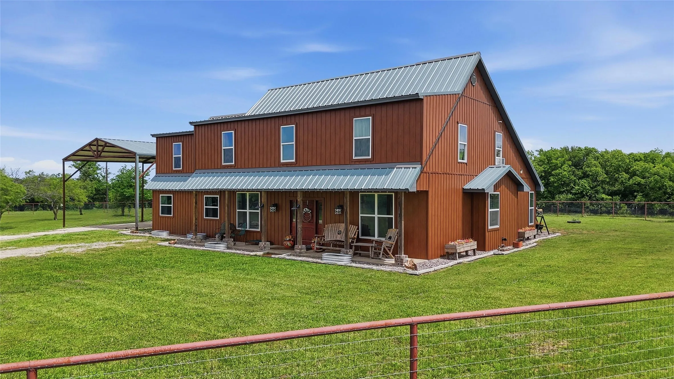 Single Family Residence For Sale in Grayson County , 4652 Old Southmayd Road, Sherman, Texas 75092, 6 Bedroom, 3 Bathroom, Garage spaces, 4,237 Sqft, built in 1999, Preowned, Price $1,200,000, mls#21249800, Real Estate Agent in Sherman, Homes For Sale in Grayson county, Homes For Sale in Sherman, Realtor in Sherman Texas, Real Estate Brokerage Independent Realty Texas, Luminita Cordes Realtor