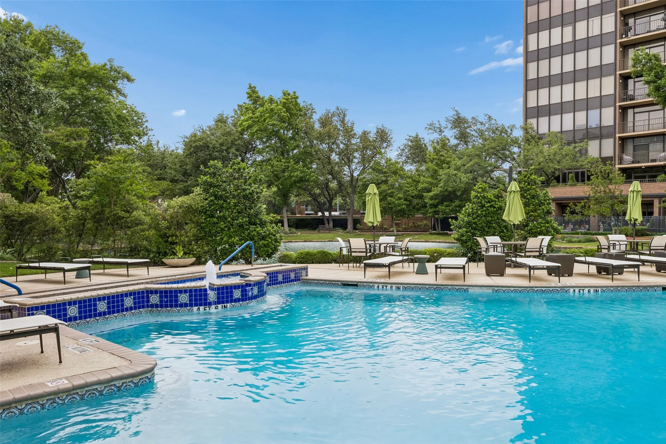 Condominium For Sale in Dallas County , 5200 Keller Springs Road 110, Dallas, Texas 75248, 1 Bedroom, 2 Bathroom, Garage spaces, 1,766 Sqft, built in 1981, mls#21230887, Real Estate Agent in Dallas, Homes For Sale in Dallas county, Homes For Sale in Dallas, Realtor in Dallas Texas, Real Estate Brokerage Independent Realty Texas, Luminita Cordes Realtor