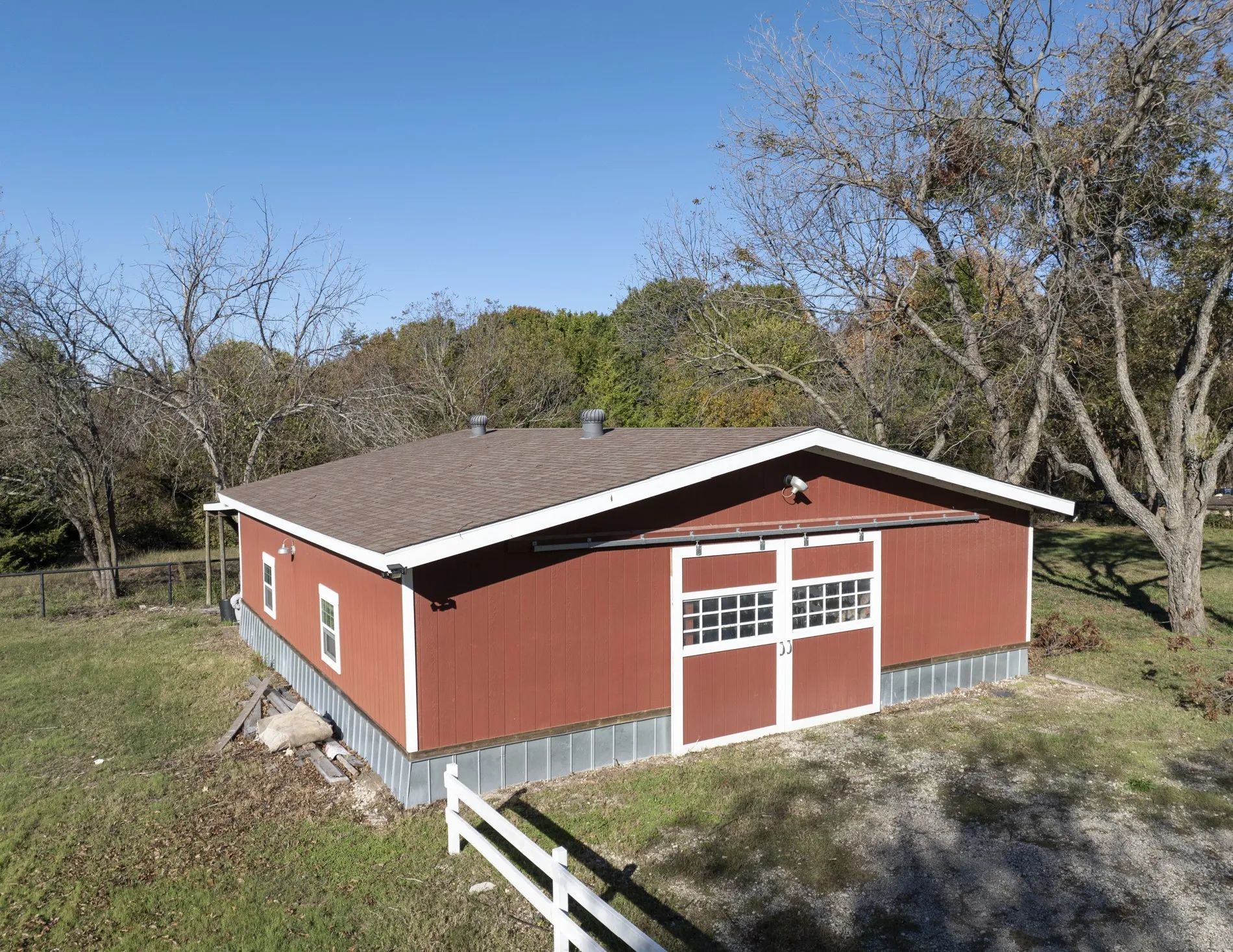Single Family Residence For Sale in Collin County , 7450 FM 982, Princeton, Texas 75407, 3 Bedrooms, 2 Bathrooms, Garage spaces, 2,548 Sqft, built in 1899, Price $825,000, mls#21251714, Real Estate Agent in Princeton, Homes For Sale in Collin county, Homes For Sale in Princeton, Realtor in Princeton Texas, Real Estate Brokerage Independent Realty Texas, Luminita Cordes Realtor