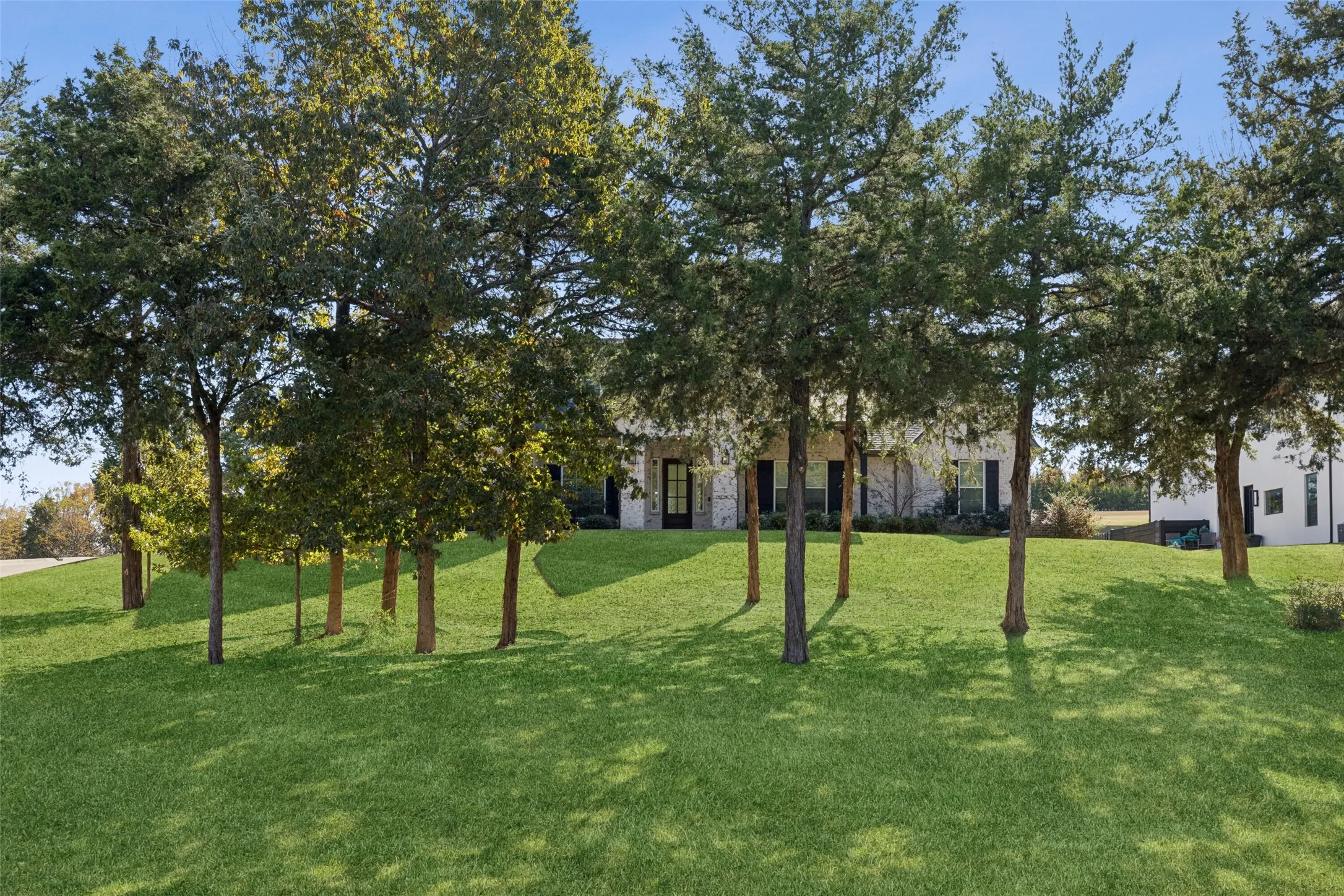 Single Family Residence For Sale in Collin County , 4594 Lake Breeze Drive, Mc Kinney, Texas 75071, 4 Bedroom, 4 Bathroom, 3 Garage spaces, 3,959 Sqft, built in 2018, Preowned, mls#21248521, Real Estate Agent in Mc Kinney, Homes For Sale in Collin county, Homes For Sale in Mc Kinney, Realtor in Mc Kinney Texas, Real Estate Brokerage Independent Realty Texas, Luminita Cordes Realtor