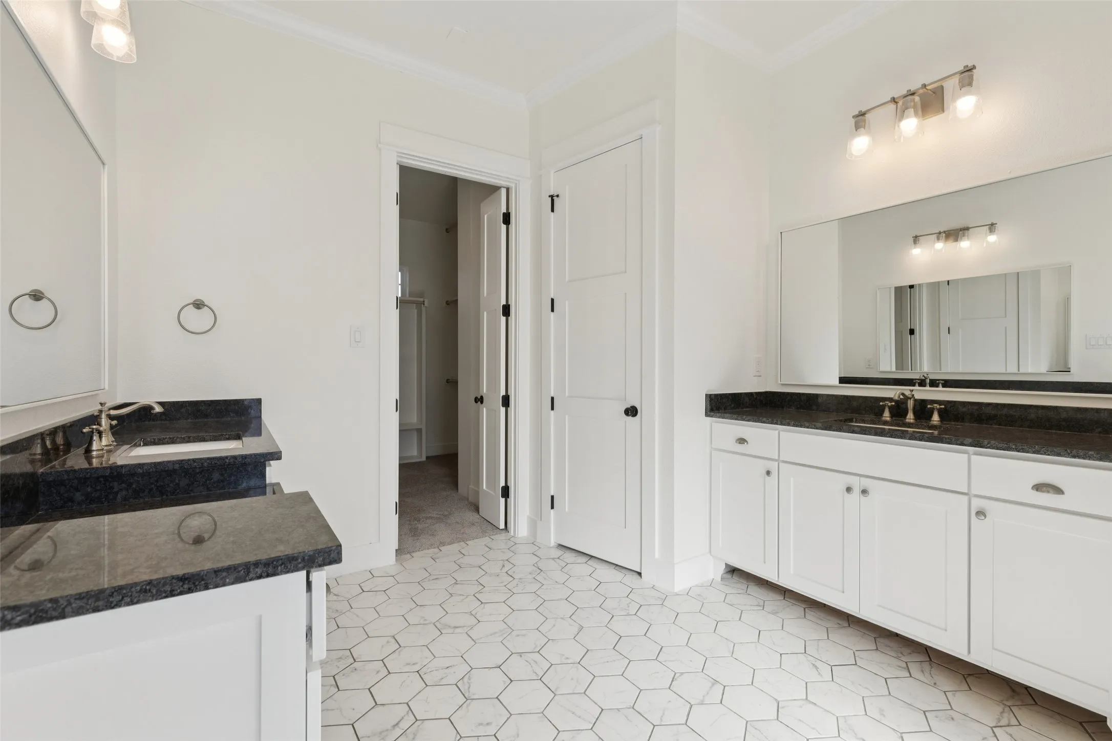Single Family Residence For Sale in Collin County , 4594 Lake Breeze Drive, Mc Kinney, Texas 75071, 4 Bedroom, 4 Bathroom, 3 Garage spaces, 3,959 Sqft, built in 2018, Preowned, mls#21248521, Real Estate Agent in Mc Kinney, Homes For Sale in Collin county, Homes For Sale in Mc Kinney, Realtor in Mc Kinney Texas, Real Estate Brokerage Independent Realty Texas, Luminita Cordes Realtor