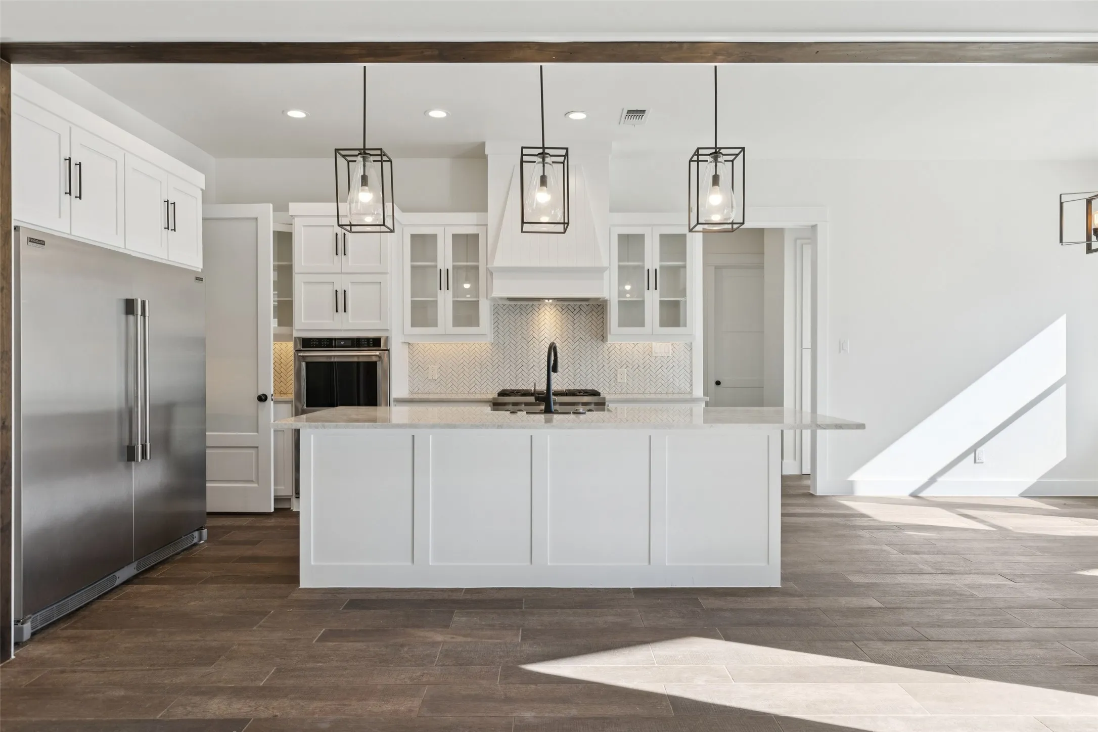 Single Family Residence For Sale in Collin County , 4594 Lake Breeze Drive, Mc Kinney, Texas 75071, 4 Bedroom, 4 Bathroom, 3 Garage spaces, 3,959 Sqft, built in 2018, Preowned, mls#21248521, Real Estate Agent in Mc Kinney, Homes For Sale in Collin county, Homes For Sale in Mc Kinney, Realtor in Mc Kinney Texas, Real Estate Brokerage Independent Realty Texas, Luminita Cordes Realtor