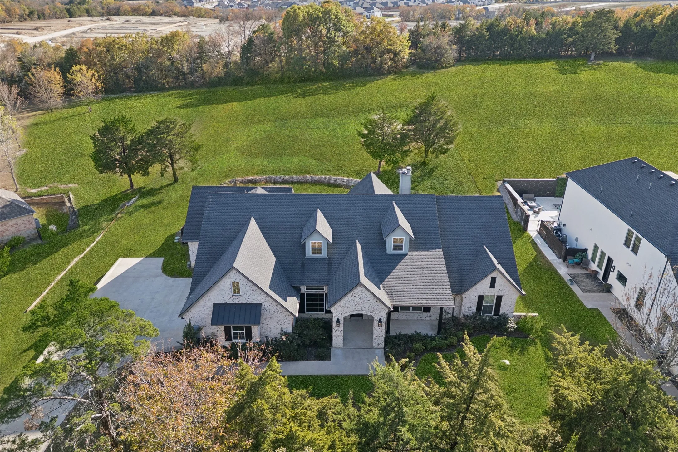 Single Family Residence For Sale in Collin County , 4594 Lake Breeze Drive, Mc Kinney, Texas 75071, 4 Bedroom, 4 Bathroom, 3 Garage spaces, 3,959 Sqft, built in 2018, Preowned, mls#21248521, Real Estate Agent in Mc Kinney, Homes For Sale in Collin county, Homes For Sale in Mc Kinney, Realtor in Mc Kinney Texas, Real Estate Brokerage Independent Realty Texas, Luminita Cordes Realtor