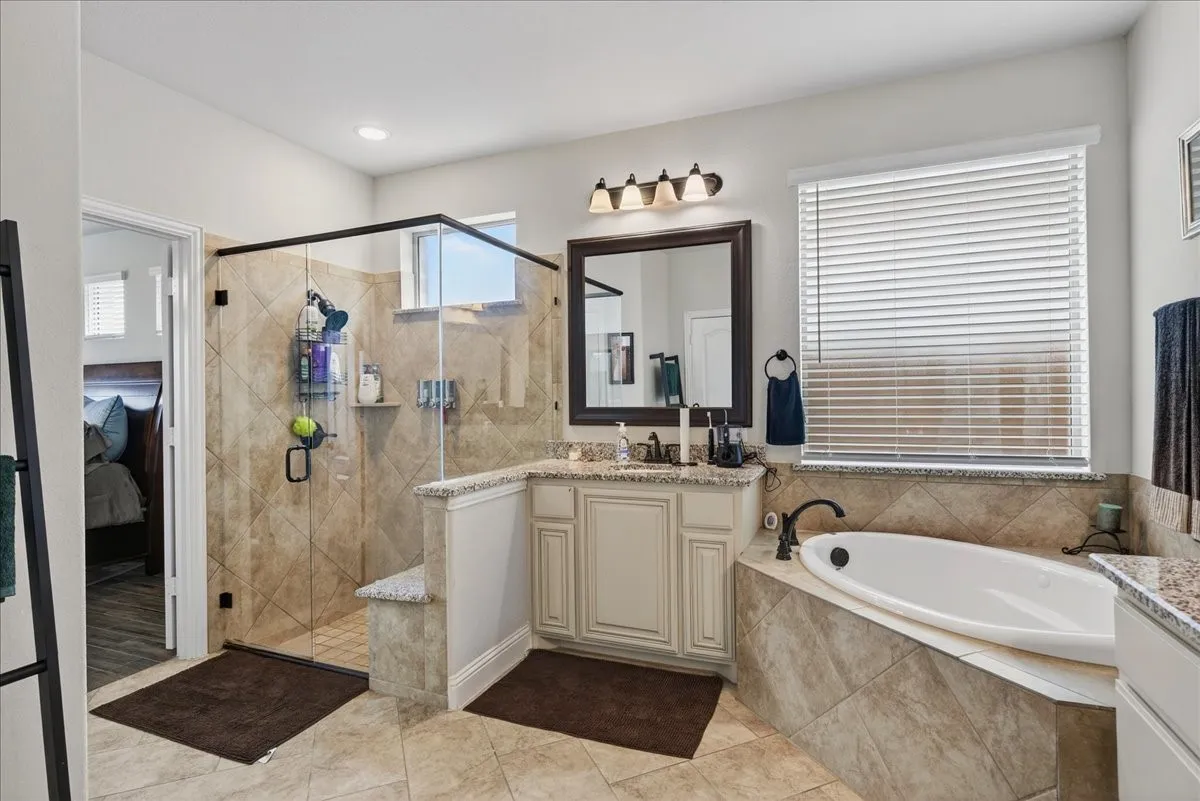 Single Family Residence For Sale in Kaufman County , 2106 Devonblue Drive, Forney, Texas 75126, 5 Bedroom, 5 Bathroom, 3 Garage spaces, 4,059 Sqft, built in 2021, mls#21239218, Real Estate Agent in Forney, Homes For Sale in Kaufman county, Homes For Sale in Forney, Realtor in Forney Texas, Real Estate Brokerage Independent Realty Texas, Luminita Cordes Realtor