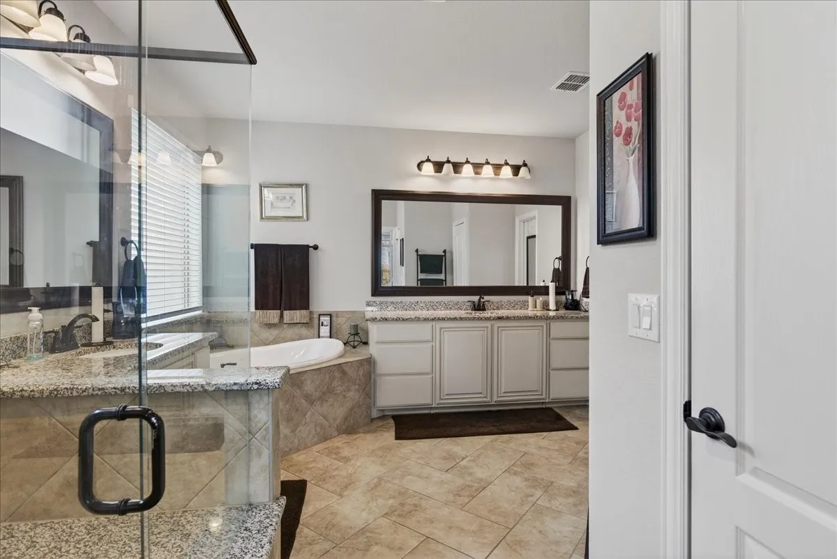 Single Family Residence For Sale in Kaufman County , 2106 Devonblue Drive, Forney, Texas 75126, 5 Bedroom, 5 Bathroom, 3 Garage spaces, 4,059 Sqft, built in 2021, mls#21239218, Real Estate Agent in Forney, Homes For Sale in Kaufman county, Homes For Sale in Forney, Realtor in Forney Texas, Real Estate Brokerage Independent Realty Texas, Luminita Cordes Realtor