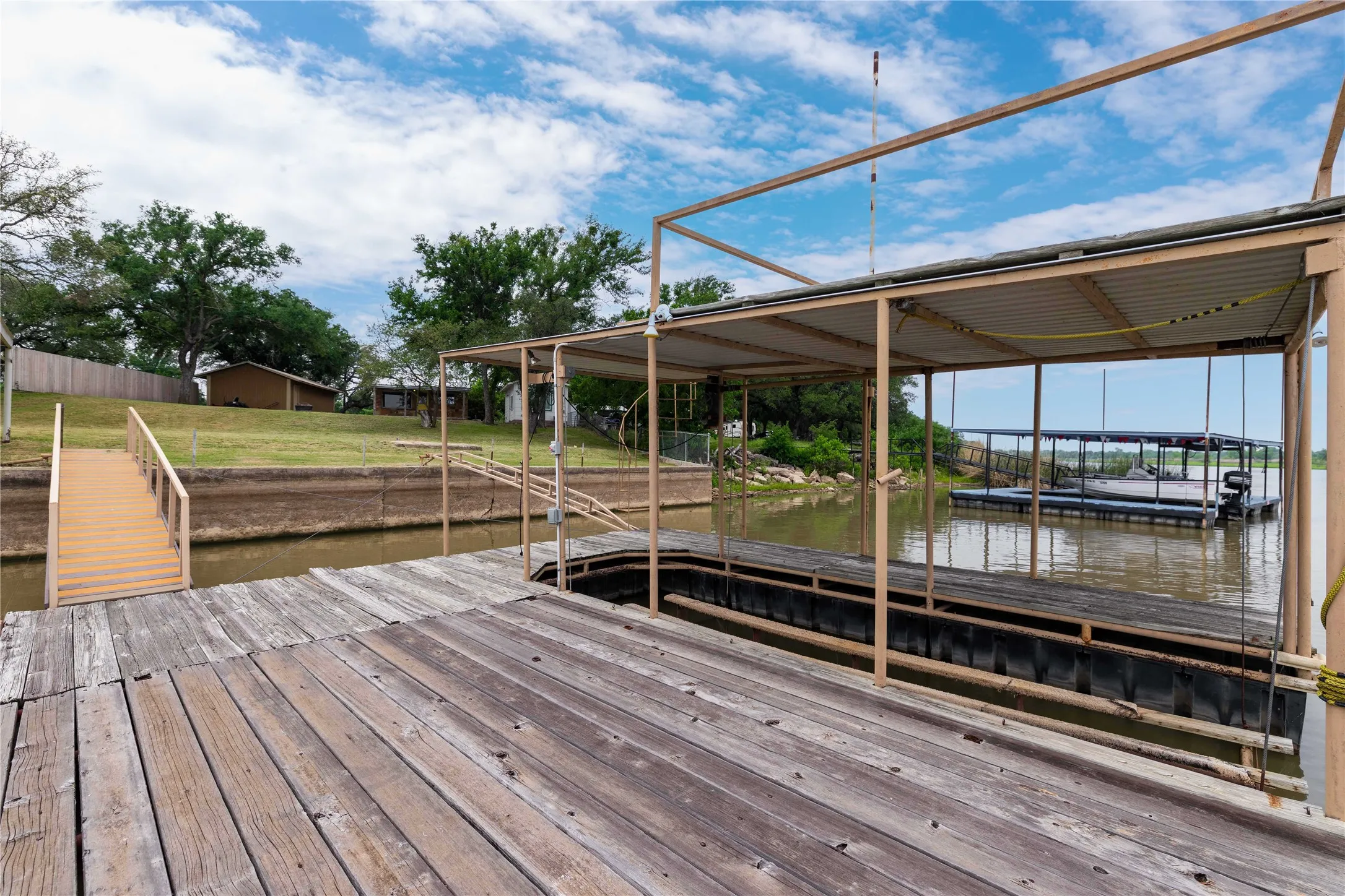 Single Family Residence For Sale in Brown County , 7870 & 7851 County Road 551, Brownwood, Texas 76801, 3 Bedrooms, 2 Bathrooms, 1 Garage spaces, 945 Sqft, built in 1960, Price $361,000, mls#21251742, Real Estate Agent in Brownwood, Homes For Sale in Brown county, Homes For Sale in Brownwood, Realtor in Brownwood Texas, Real Estate Brokerage Independent Realty Texas, Luminita Cordes Realtor