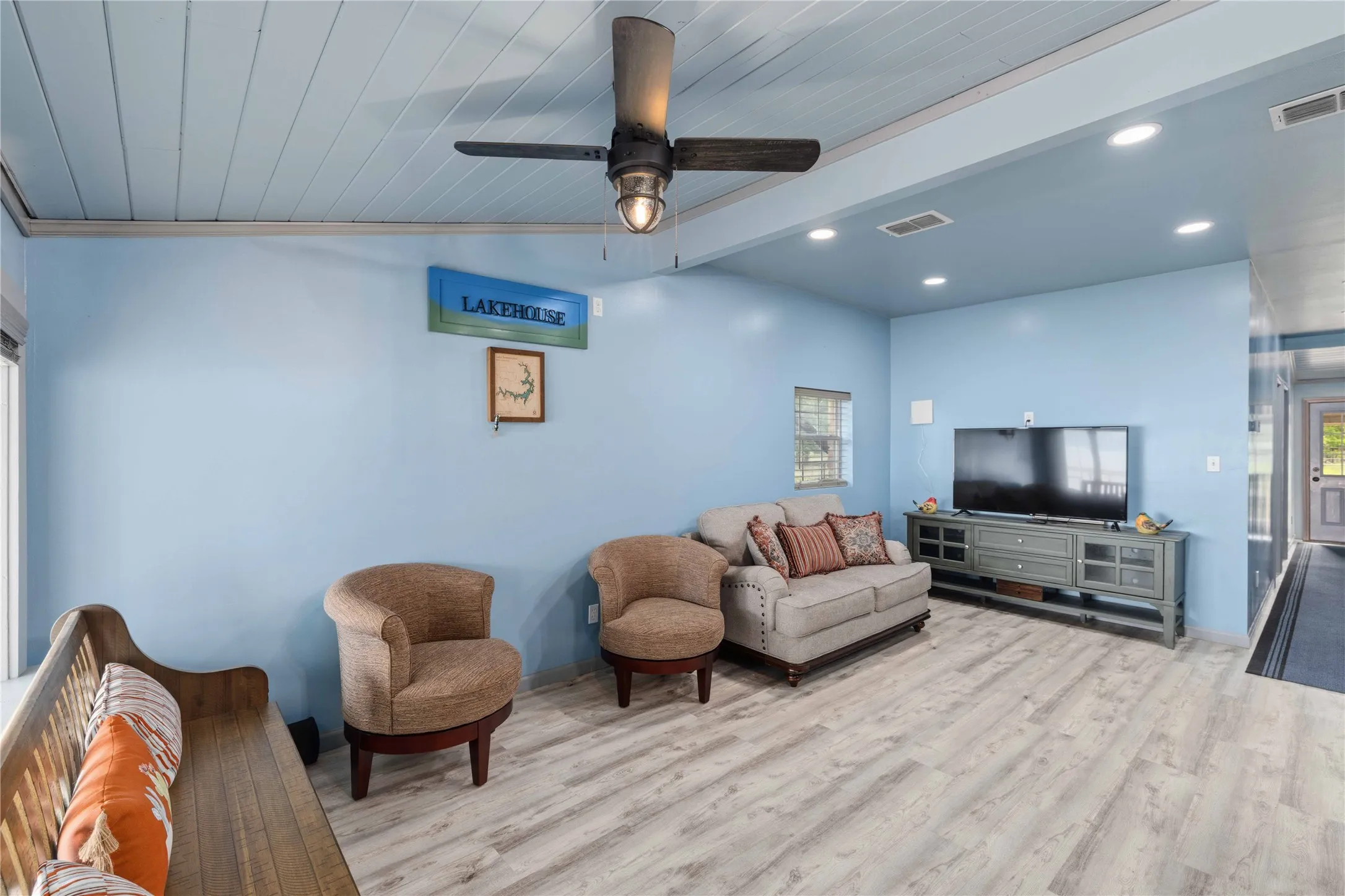 Single Family Residence For Sale in Brown County , 7870 & 7851 County Road 551, Brownwood, Texas 76801, 3 Bedrooms, 2 Bathrooms, 1 Garage spaces, 945 Sqft, built in 1960, Price $361,000, mls#21251742, Real Estate Agent in Brownwood, Homes For Sale in Brown county, Homes For Sale in Brownwood, Realtor in Brownwood Texas, Real Estate Brokerage Independent Realty Texas, Luminita Cordes Realtor