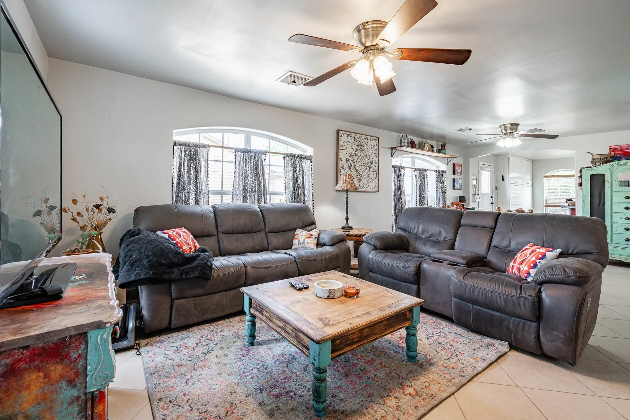 Single Family Residence For Sale in Runnels County , 1004 N 7th Street, Ballinger, Texas 76821, 3 Bedroom, 1 Bathroom, 1 Garage spaces, 1,404 Sqft, built in 1950, mls#21249595, Real Estate Agent in Ballinger, Homes For Sale in Runnels county, Homes For Sale in Ballinger, Realtor in Ballinger Texas, Real Estate Brokerage Independent Realty Texas, Luminita Cordes Realtor