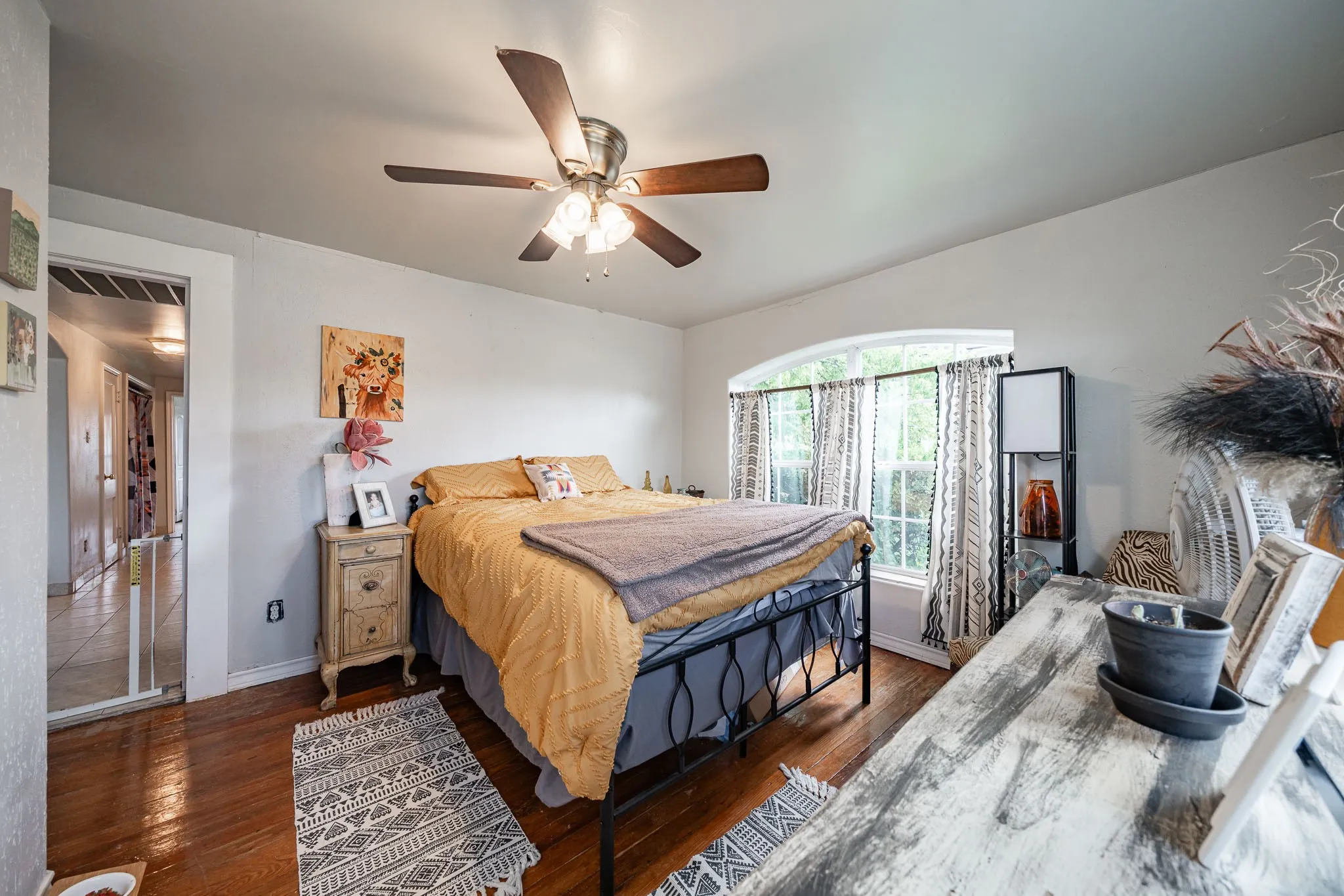 Single Family Residence For Sale in Runnels County , 1004 N 7th Street, Ballinger, Texas 76821, 3 Bedroom, 1 Bathroom, 1 Garage spaces, 1,404 Sqft, built in 1950, mls#21249595, Real Estate Agent in Ballinger, Homes For Sale in Runnels county, Homes For Sale in Ballinger, Realtor in Ballinger Texas, Real Estate Brokerage Independent Realty Texas, Luminita Cordes Realtor