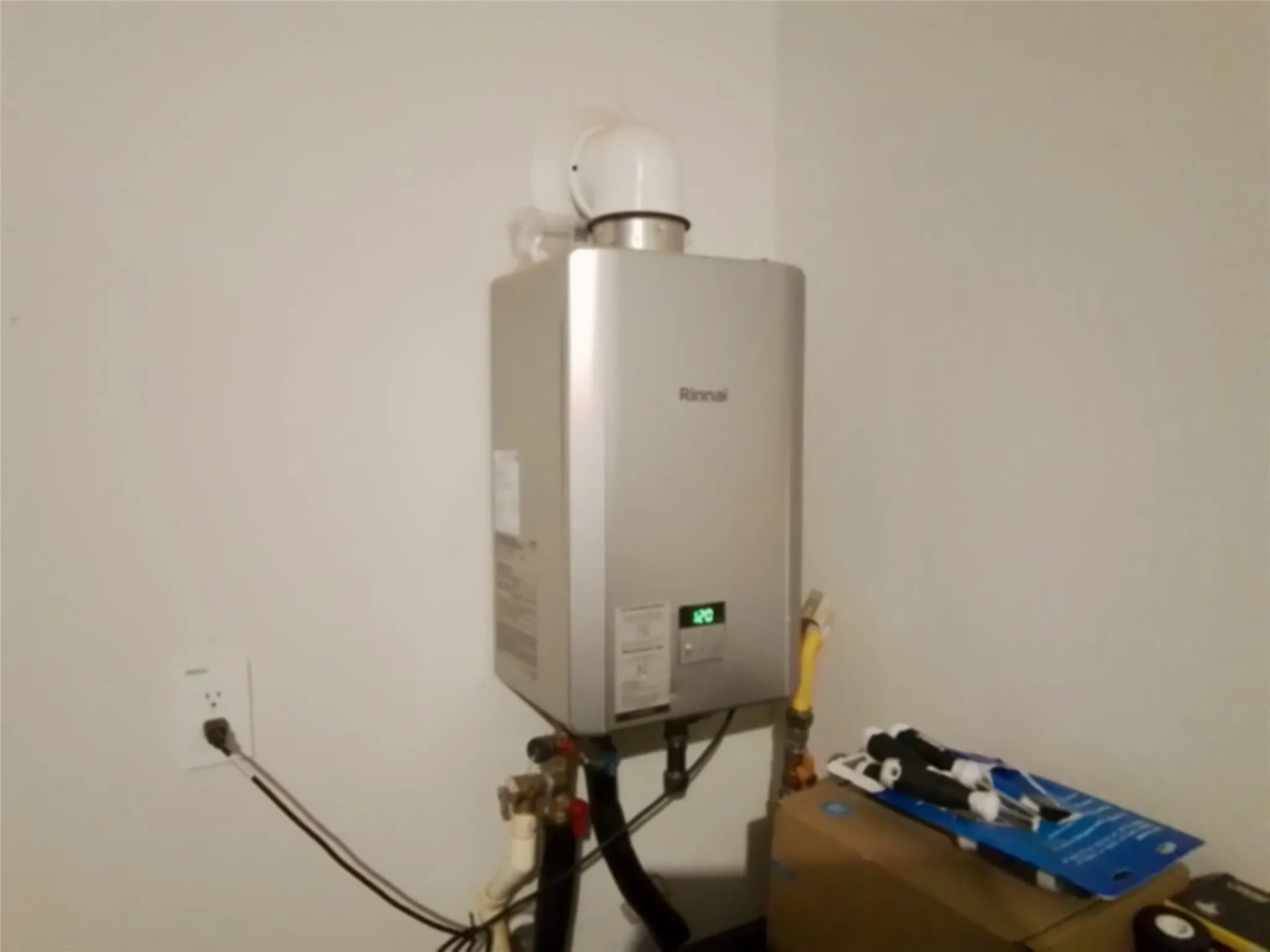 Tankless water heater