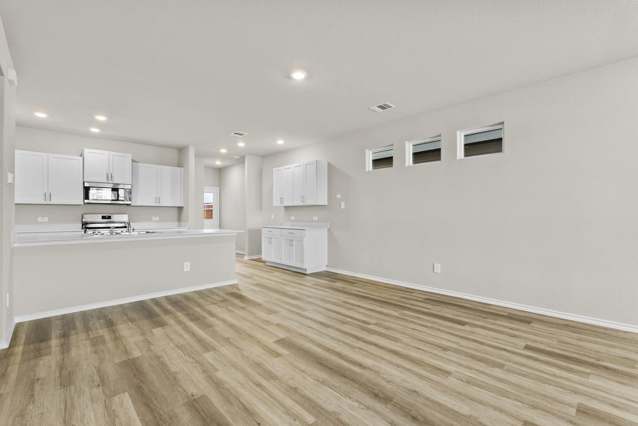 Single Family Residence For Sale in Tarrant County , 3045 Maple Orchard Lane, Fort Worth, Texas 76140, 3 Bedroom, 3 Bathroom, 2 Garage spaces, 1,935 Sqft, built in 2025, New Construction - Complete, mls#21251823, Real Estate Agent in Fort Worth, Homes For Sale in Tarrant county, Homes For Sale in Fort Worth, Realtor in Fort Worth Texas, Real Estate Brokerage Independent Realty Texas, Luminita Cordes Realtor