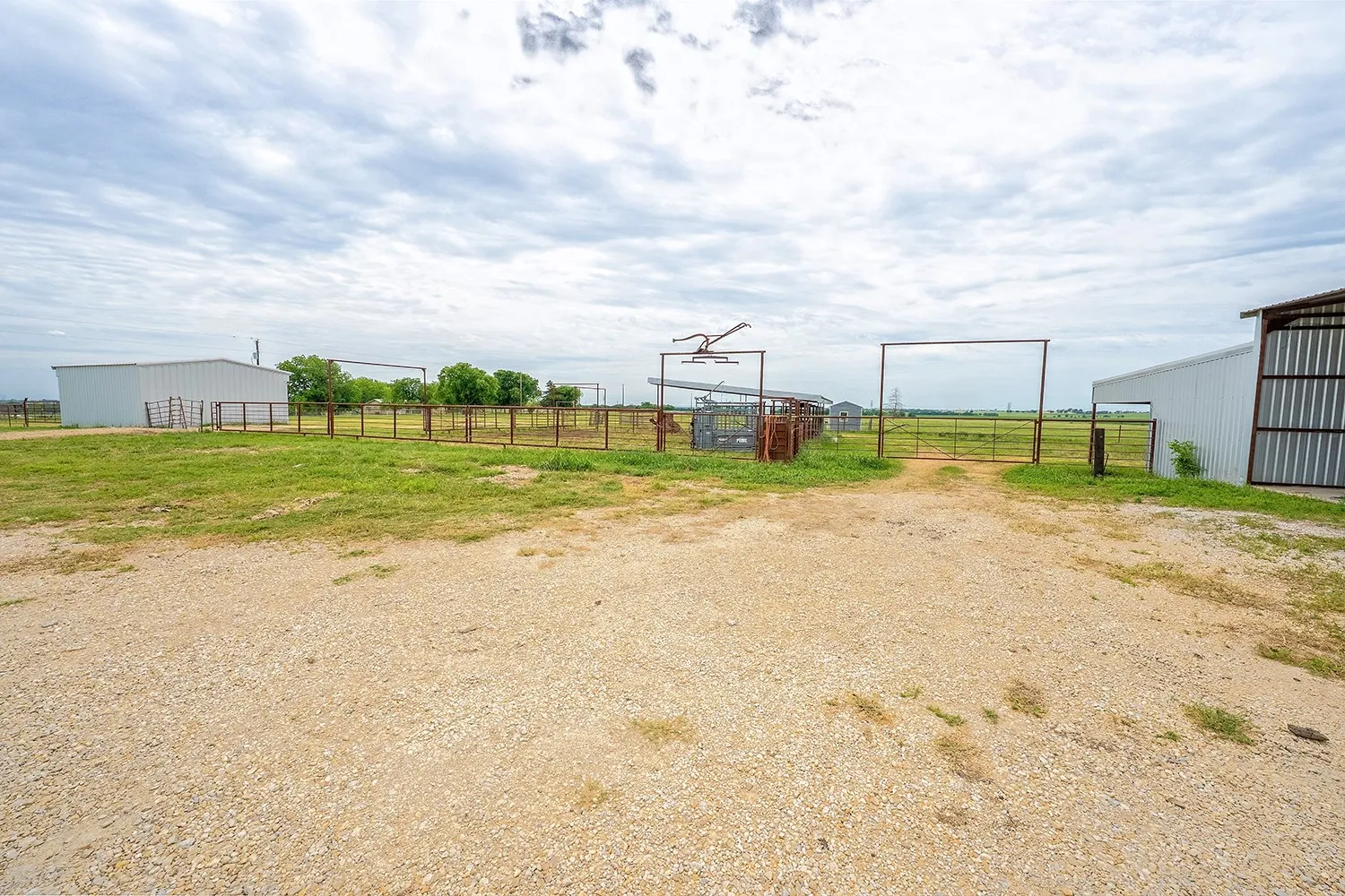 Improved Land For Sale in Cooke County , 1010 County Road 382, Era, Texas 76238, 0, 0, Garage spaces, 0 Sqft, built in 2020, mls#21247195, Real Estate Agent in Era, Homes For Sale in Cooke county, Homes For Sale in Era, Realtor in Era Texas, Real Estate Brokerage Independent Realty Texas, Luminita Cordes Realtor