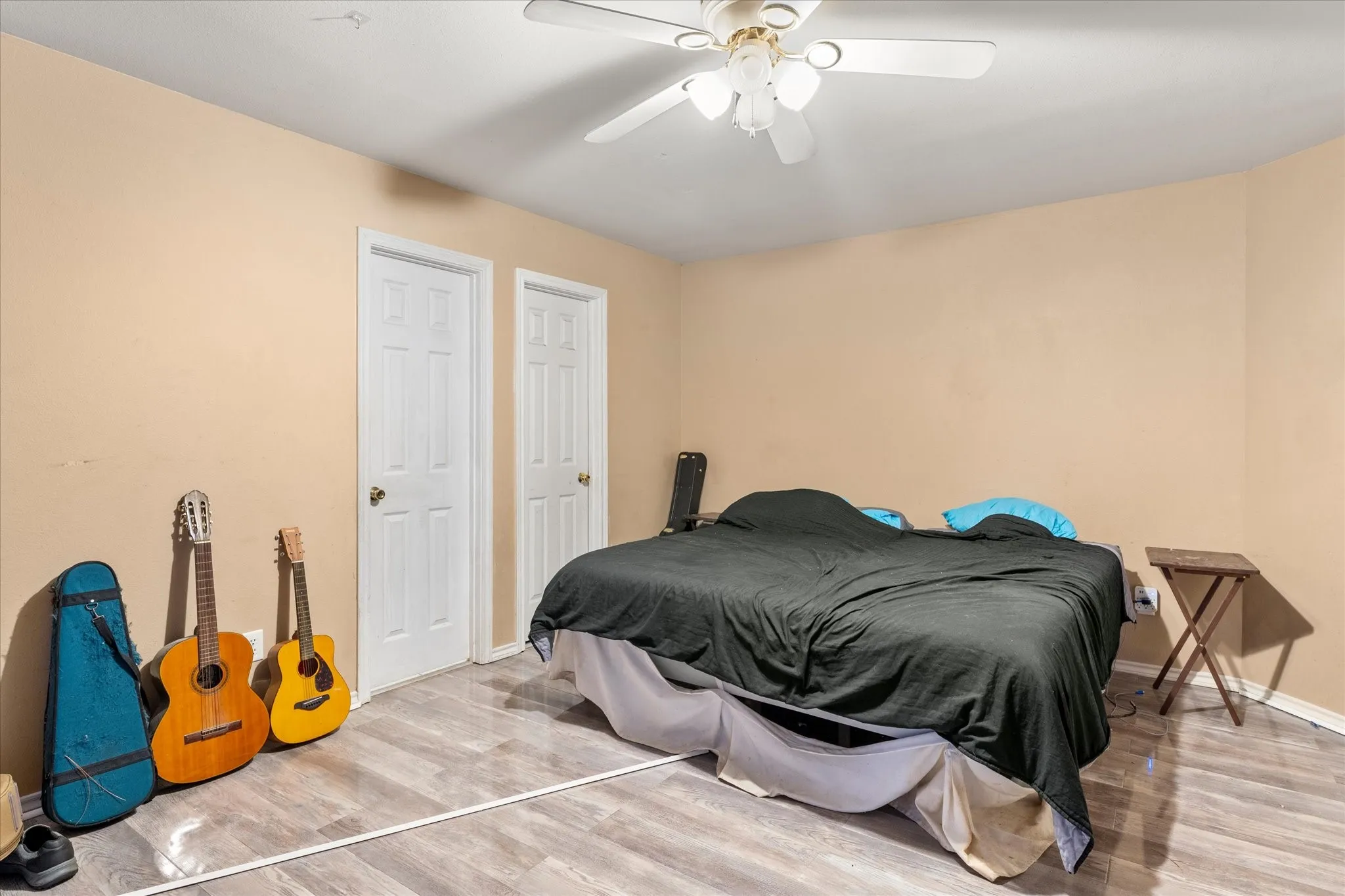 Single Family Residence For Sale in Henderson County , 316 Coral Reef Street, Gun Barrel City, Texas 75156, 3 Bedroom, 2 Bathroom, Garage spaces, 1,472 Sqft, built in 2001, Preowned, mls#21251888, Real Estate Agent in Gun Barrel City, Homes For Sale in Henderson county, Homes For Sale in Gun Barrel City, Realtor in Gun Barrel City Texas, Real Estate Brokerage Independent Realty Texas, Luminita Cordes Realtor