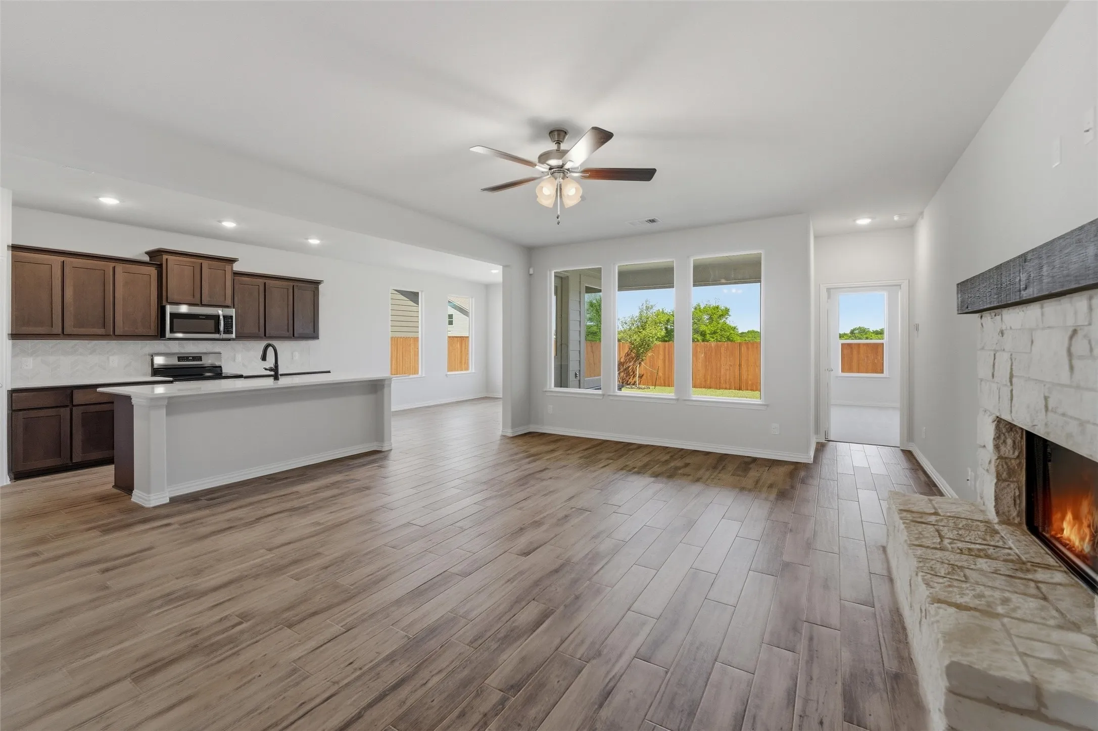 Single Family Residence For Sale in Parker County , 1233 Sabine River Lane, Springtown, Texas 76082, 4 Bedroom, 2 Bathroom, 2 Garage spaces, 1,939 Sqft, built in 2026, New Construction - Complete, mls#21251897, Real Estate Agent in Springtown, Homes For Sale in Parker county, Homes For Sale in Springtown, Realtor in Springtown Texas, Real Estate Brokerage Independent Realty Texas, Luminita Cordes Realtor