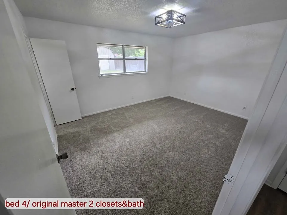 Single Family Residence For Sale in Limestone County , 1018 Clark, Mexia, Texas 76667, 4 Bedroom, 3 Bathroom, 2 Garage spaces, 1,975 Sqft, built in 1984, mls#21252050, Real Estate Agent in Mexia, Homes For Sale in Limestone county, Homes For Sale in Mexia, Realtor in Mexia Texas, Real Estate Brokerage Independent Realty Texas, Luminita Cordes Realtor