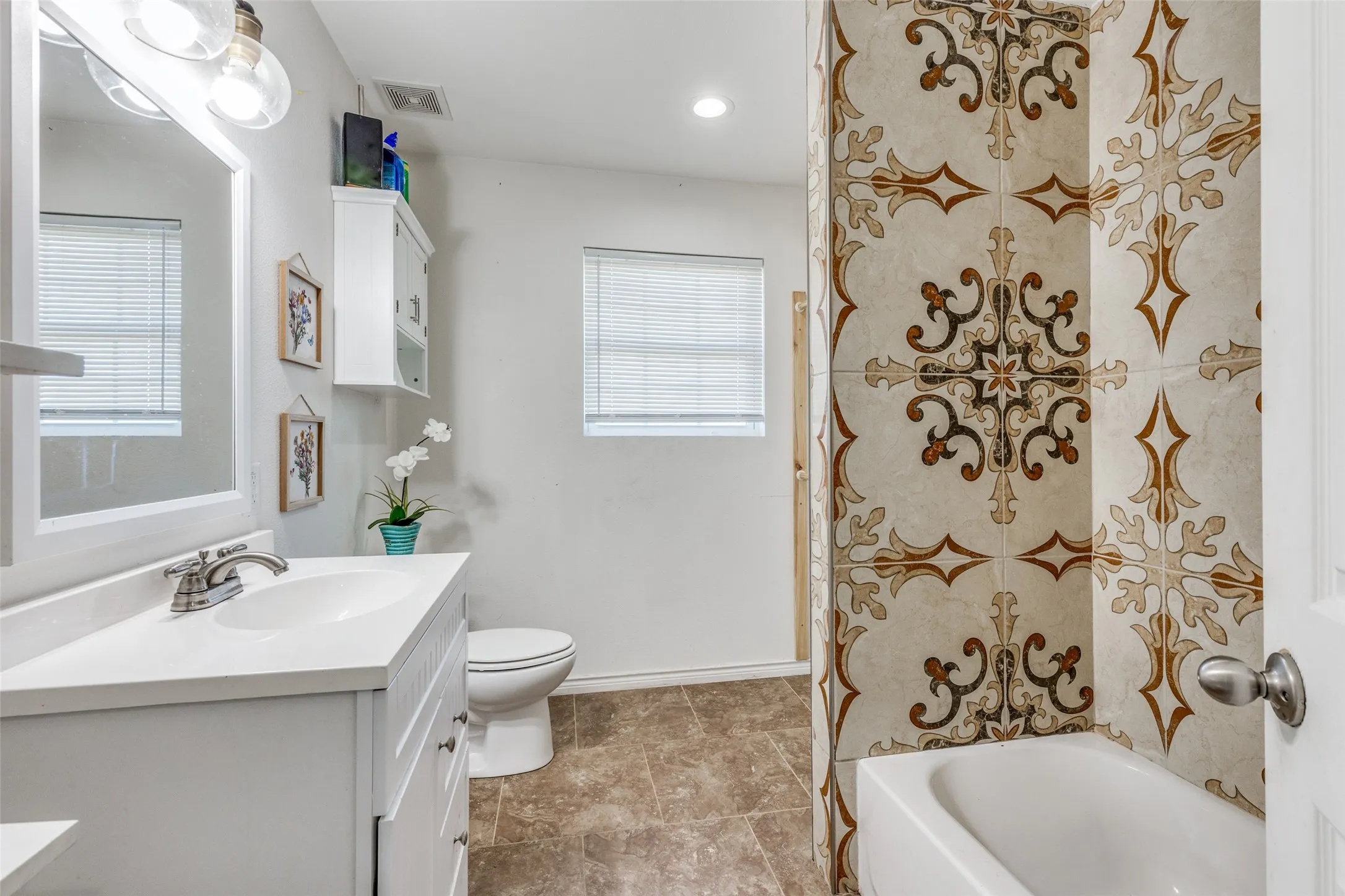 Single Family Residence For Sale in Wise County , 113 Mccrae Lane, Boyd, Texas 76023, 4 Bedroom, 3 Bathroom, Garage spaces, 1,864 Sqft, built in 2018, Preowned, mls#21252069, Real Estate Agent in Boyd, Homes For Sale in Wise county, Homes For Sale in Boyd, Realtor in Boyd Texas, Real Estate Brokerage Independent Realty Texas, Luminita Cordes Realtor