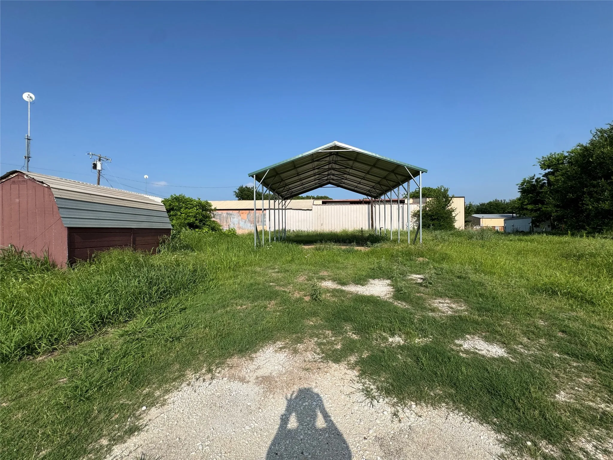 Office For Rent in Parker County , 10669 Mineral Wells Highway, Weatherford, Texas 76088, 0, 0, Garage spaces, 0 Sqft, built in 2000, Preowned, Price $1,800, mls#21251957, Real Estate Agent in Weatherford, Homes For Rent in Parker county, Homes For Rent in Weatherford, Realtor in Weatherford Texas, Real Estate Brokerage Independent Realty Texas, Luminita Cordes Realtor