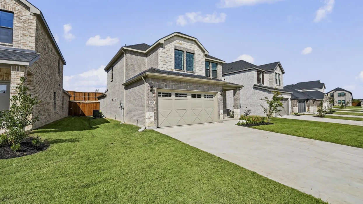 Single Family Residence For Sale in Collin County , 2020 Whispering Lane, Celina, Texas 75009, 3 Bedroom, 3 Bathroom, 2 Garage spaces, 1,931 Sqft, built in 2026, New Construction - Incomplete, mls#21252127, Real Estate Agent in Celina, Homes For Sale in Collin county, Homes For Sale in Celina, Realtor in Celina Texas, Real Estate Brokerage Independent Realty Texas, Luminita Cordes Realtor