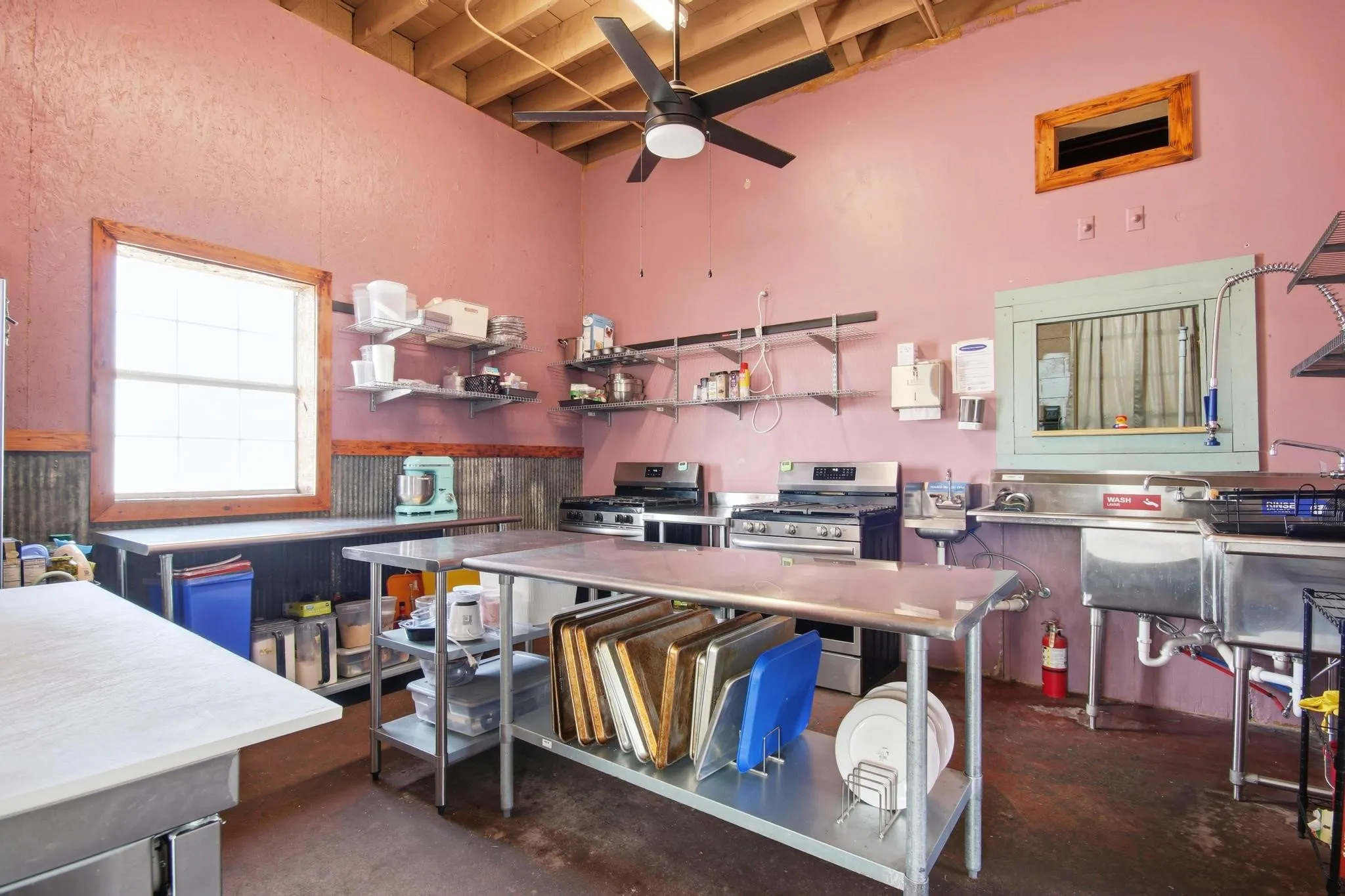 Business For Sale in Jones County , 1801 Commercial Avenue, Anson, Texas 79501, 0, 0, Garage spaces, 0 Sqft, built in 1965, Preowned, mls#21246034, Real Estate Agent in Anson, Homes For Sale in Jones county, Homes For Sale in Anson, Realtor in Anson Texas, Real Estate Brokerage Independent Realty Texas, Luminita Cordes Realtor