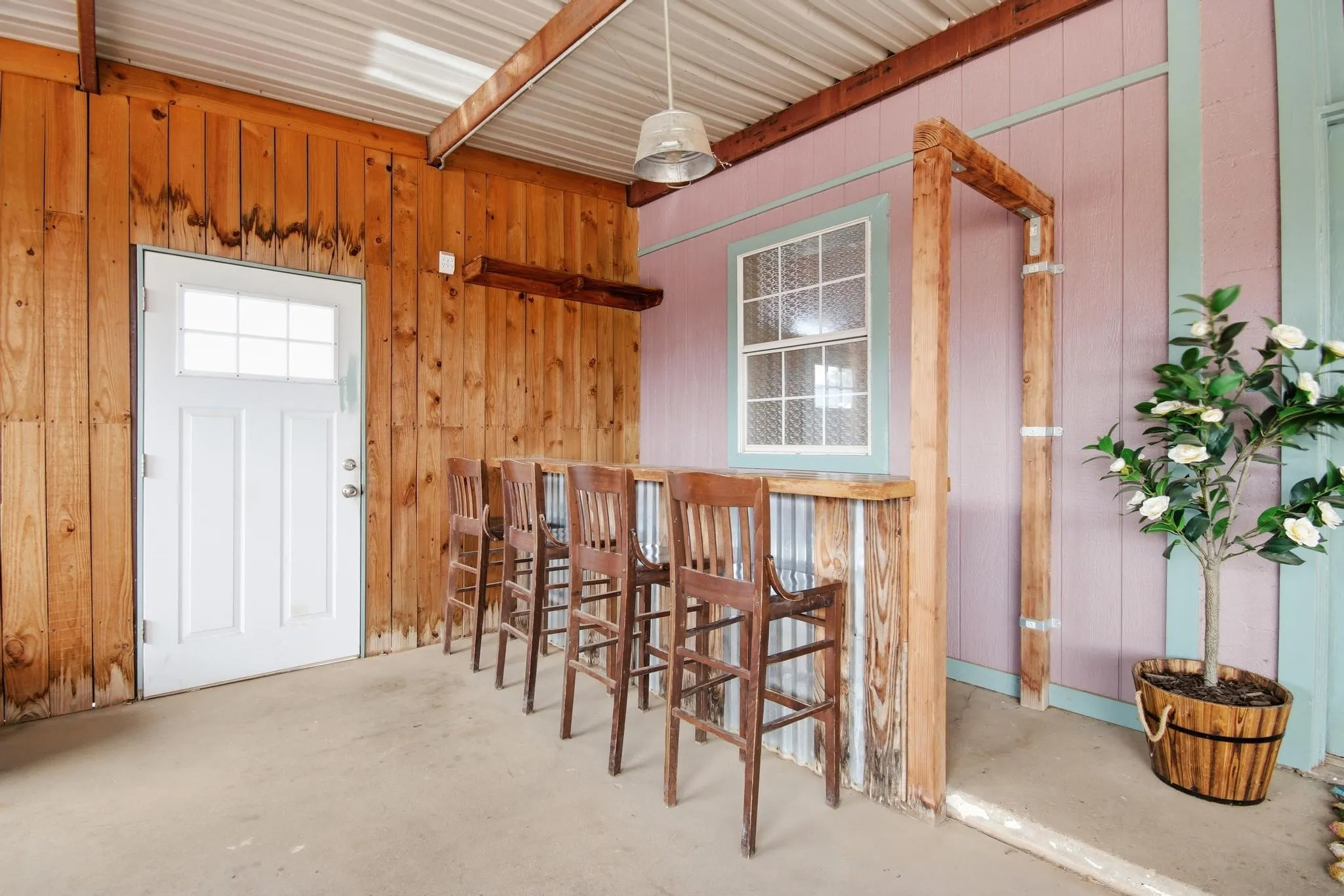 Business For Sale in Jones County , 1801 Commercial Avenue, Anson, Texas 79501, 0, 0, Garage spaces, 0 Sqft, built in 1965, Preowned, mls#21246034, Real Estate Agent in Anson, Homes For Sale in Jones county, Homes For Sale in Anson, Realtor in Anson Texas, Real Estate Brokerage Independent Realty Texas, Luminita Cordes Realtor