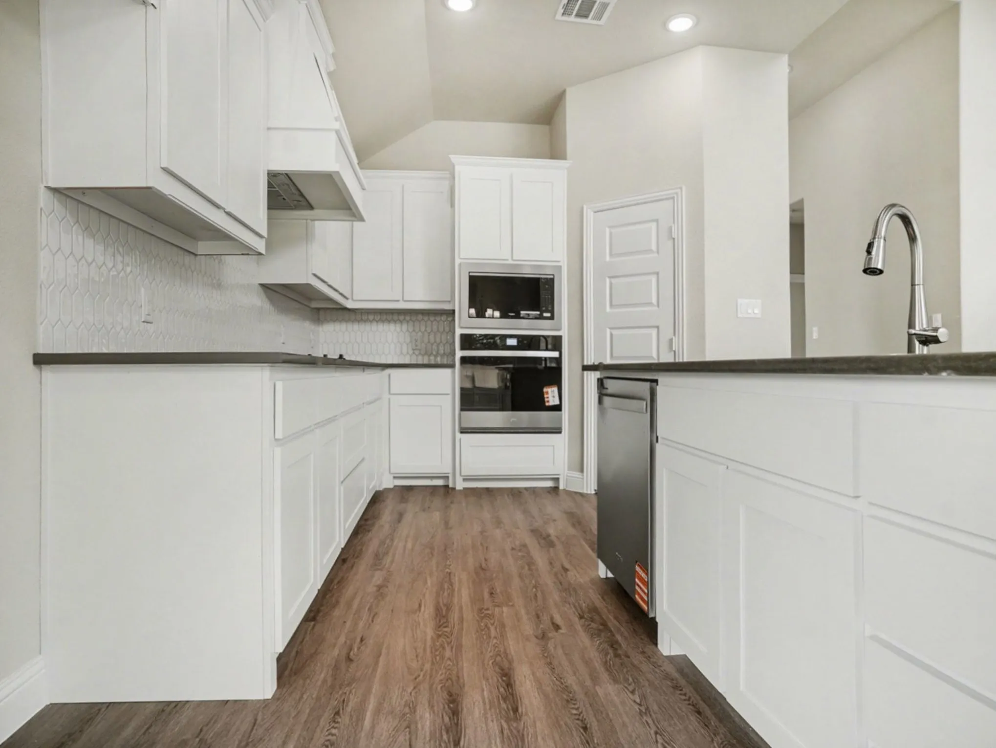 Single Family Residence For Sale in Dallas County , 733 Candace Drive, De Soto, Texas 75115, 5 Bedroom, 4 Bathroom, 3 Garage spaces, 2,810 Sqft, built in 2026, New Construction - Incomplete, mls#21252133, Real Estate Agent in De Soto, Homes For Sale in Dallas county, Homes For Sale in De Soto, Realtor in De Soto Texas, Real Estate Brokerage Independent Realty Texas, Luminita Cordes Realtor