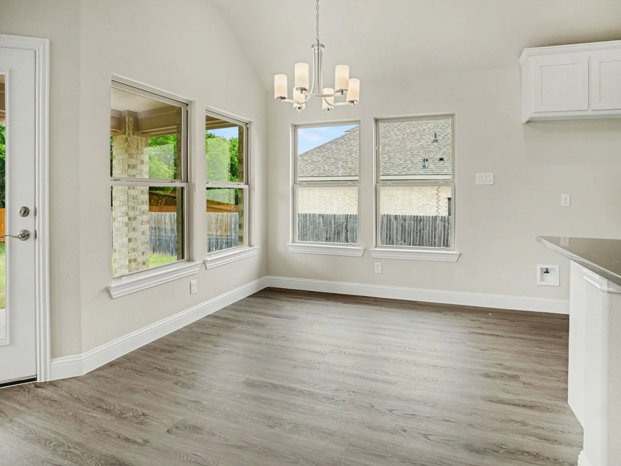 Single Family Residence For Sale in Dallas County , 733 Candace Drive, De Soto, Texas 75115, 5 Bedroom, 4 Bathroom, 3 Garage spaces, 2,810 Sqft, built in 2026, New Construction - Incomplete, mls#21252133, Real Estate Agent in De Soto, Homes For Sale in Dallas county, Homes For Sale in De Soto, Realtor in De Soto Texas, Real Estate Brokerage Independent Realty Texas, Luminita Cordes Realtor