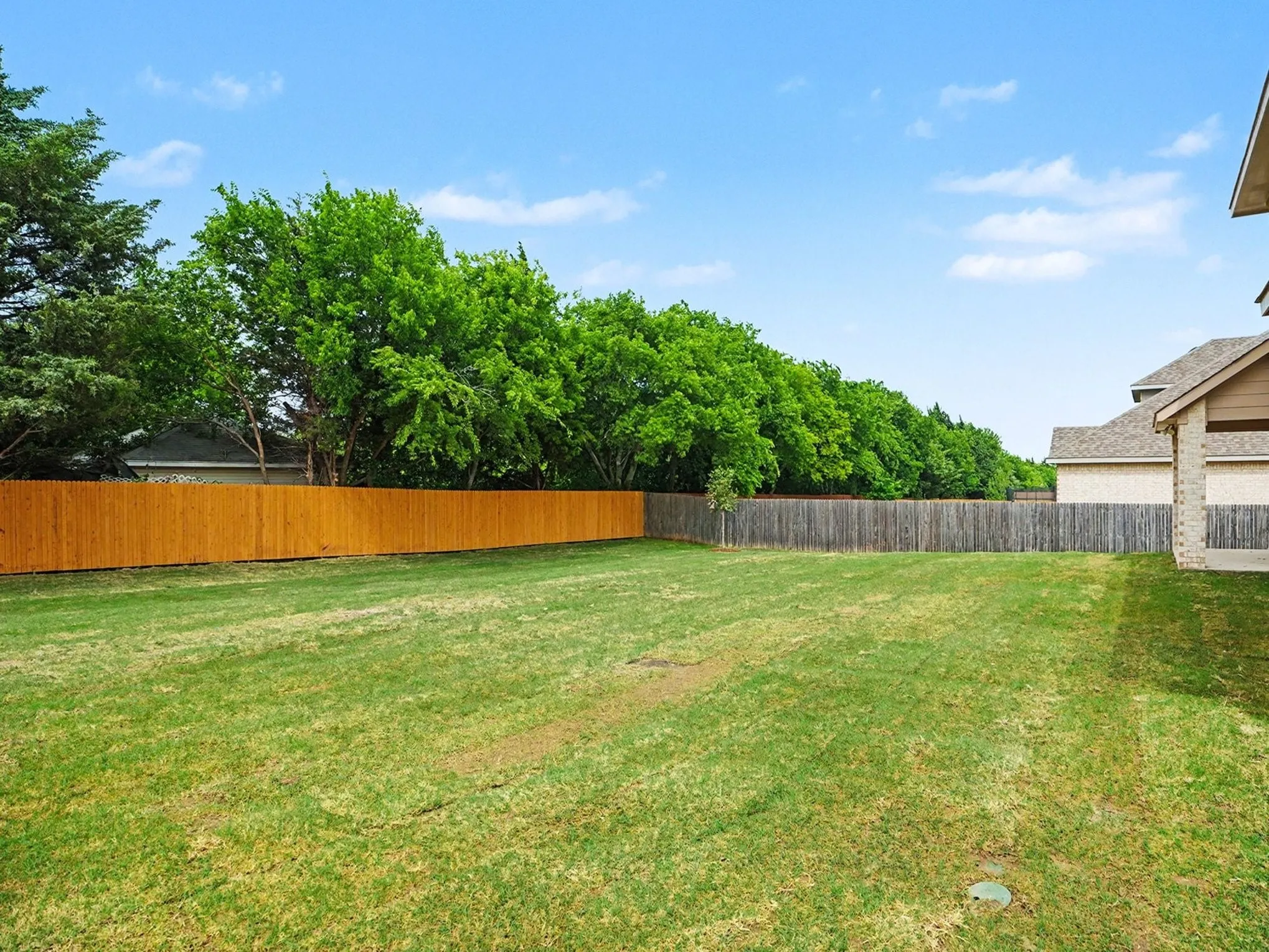 Single Family Residence For Sale in Dallas County , 733 Candace Drive, De Soto, Texas 75115, 5 Bedroom, 4 Bathroom, 3 Garage spaces, 2,810 Sqft, built in 2026, New Construction - Incomplete, mls#21252133, Real Estate Agent in De Soto, Homes For Sale in Dallas county, Homes For Sale in De Soto, Realtor in De Soto Texas, Real Estate Brokerage Independent Realty Texas, Luminita Cordes Realtor