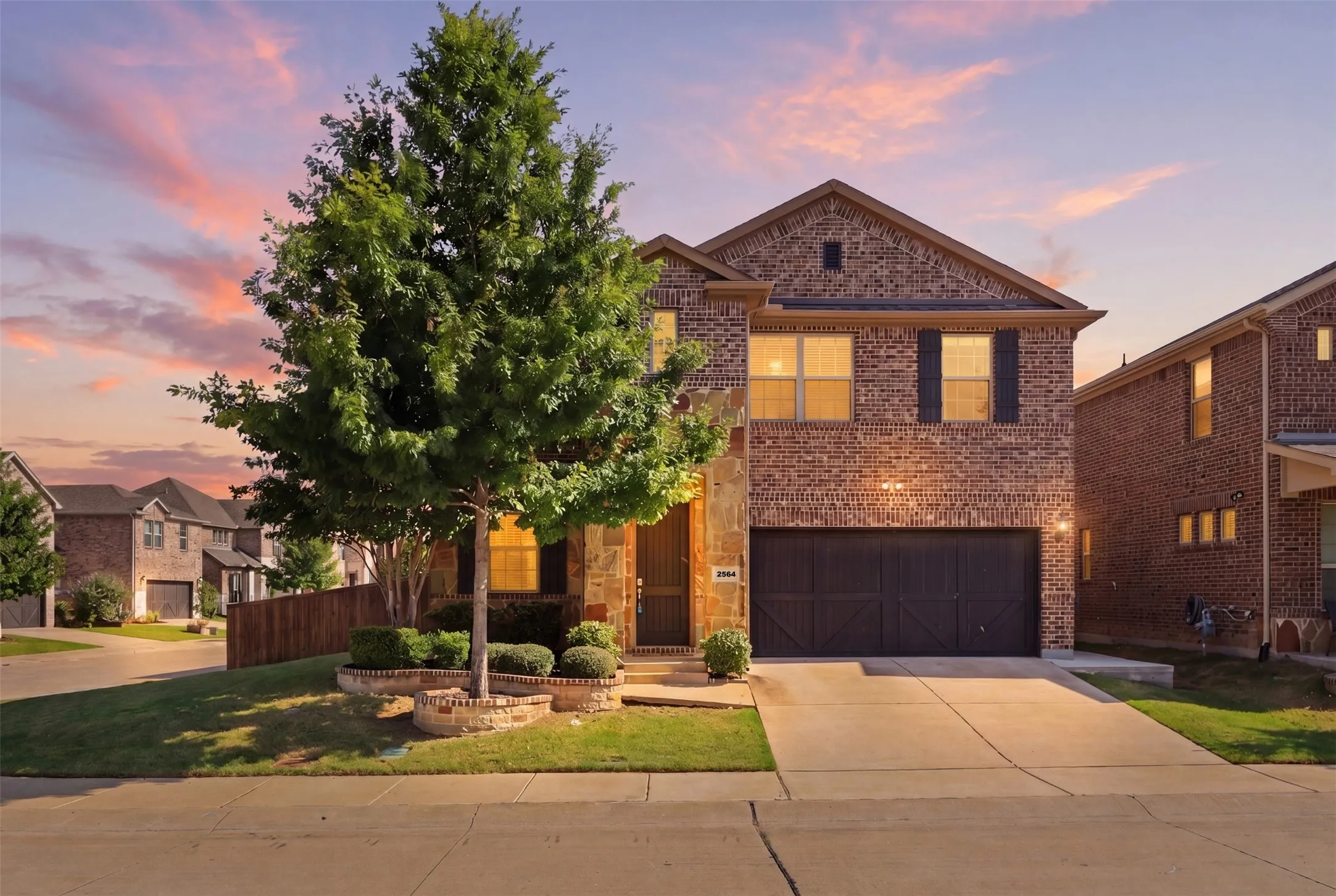 Single Family Residence For Sale in Denton County , 2564 Durango Drive, Carrollton, Texas 75010, 3 Bedroom, 3 Bathroom, 2 Garage spaces, 2,405 Sqft, built in 2019, mls#21250836, Real Estate Agent in Carrollton, Homes For Sale in Denton county, Homes For Sale in Carrollton, Realtor in Carrollton Texas, Real Estate Brokerage Independent Realty Texas, Luminita Cordes Realtor