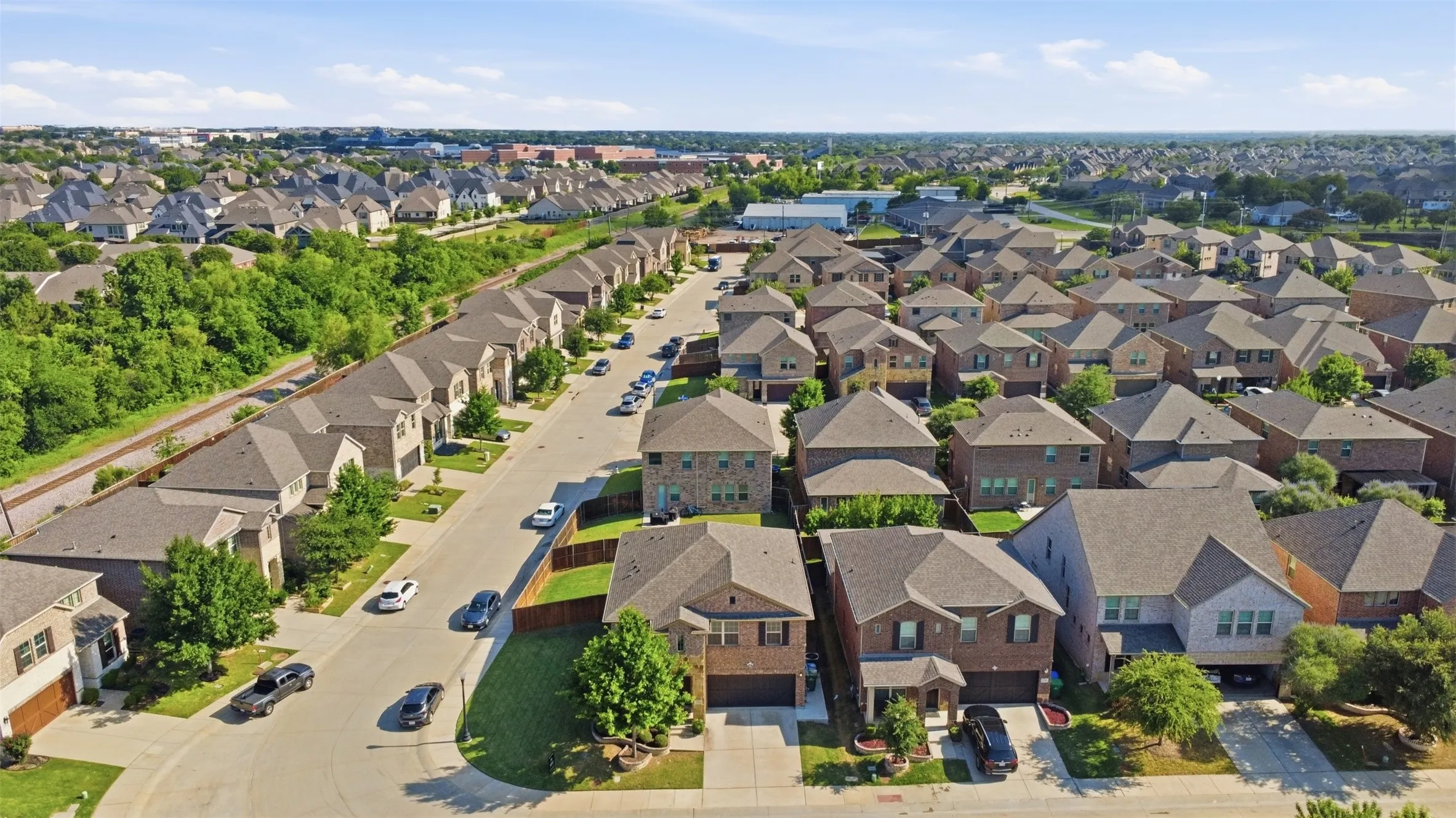 Single Family Residence For Sale in Denton County , 2564 Durango Drive, Carrollton, Texas 75010, 3 Bedroom, 3 Bathroom, 2 Garage spaces, 2,405 Sqft, built in 2019, mls#21250836, Real Estate Agent in Carrollton, Homes For Sale in Denton county, Homes For Sale in Carrollton, Realtor in Carrollton Texas, Real Estate Brokerage Independent Realty Texas, Luminita Cordes Realtor