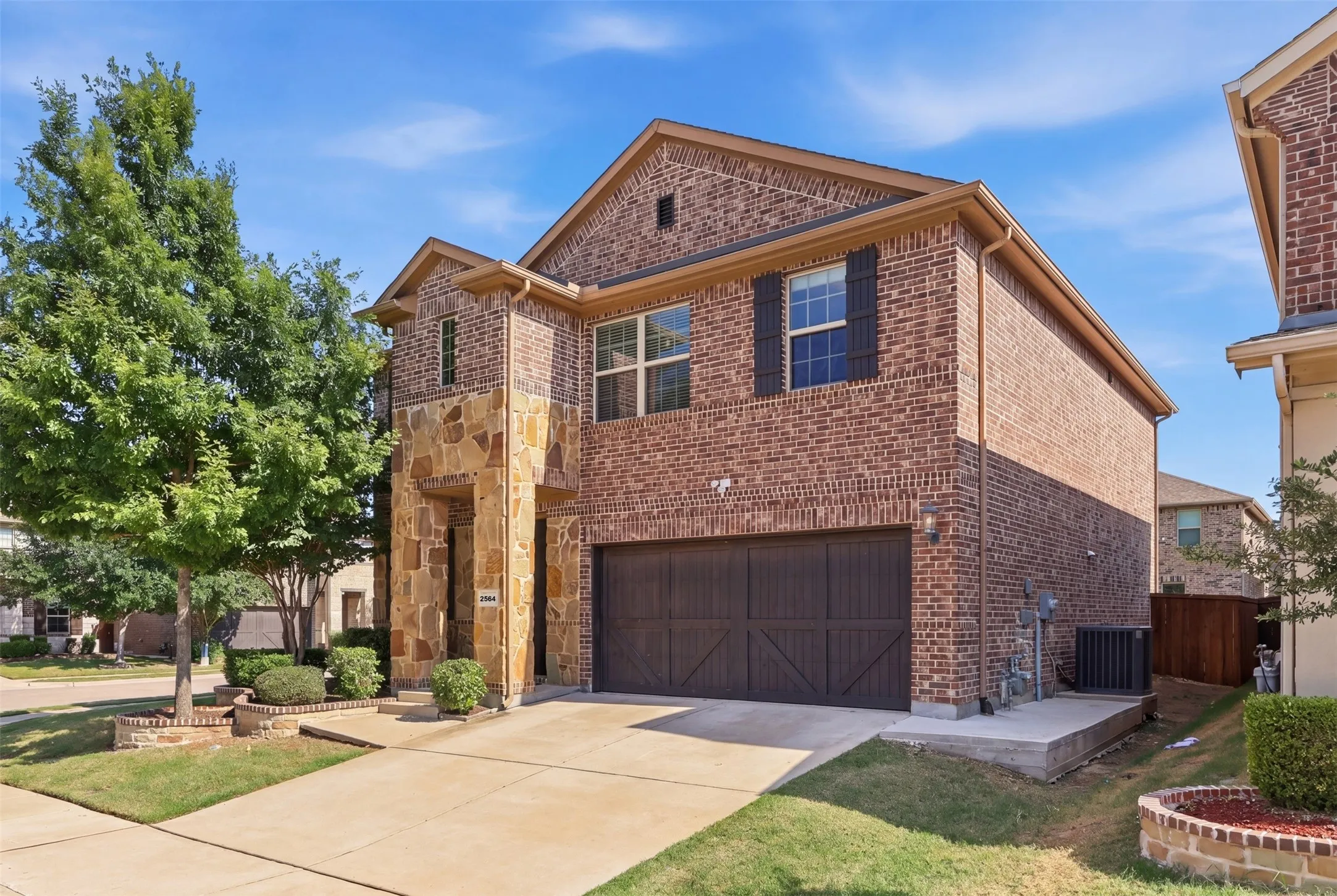 Single Family Residence For Sale in Denton County , 2564 Durango Drive, Carrollton, Texas 75010, 3 Bedroom, 3 Bathroom, 2 Garage spaces, 2,405 Sqft, built in 2019, mls#21250836, Real Estate Agent in Carrollton, Homes For Sale in Denton county, Homes For Sale in Carrollton, Realtor in Carrollton Texas, Real Estate Brokerage Independent Realty Texas, Luminita Cordes Realtor