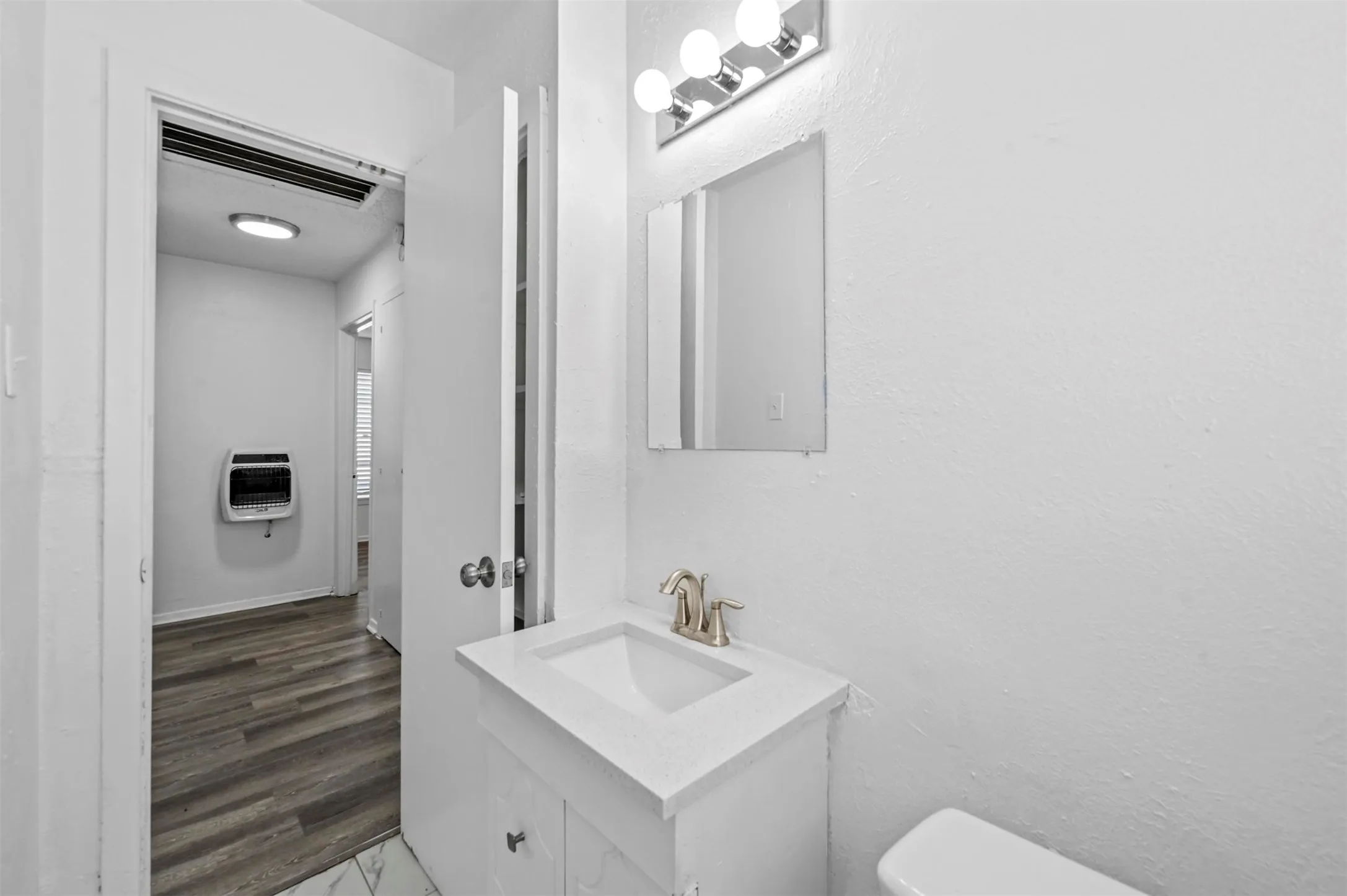 Duplex For Sale in Grayson County , 58 Pershing Drive, Denison, Texas 75020, 4 Bedrooms, 2 Bathrooms, 4 Garage spaces, 0 Sqft, built in 1945, Preowned, Price $210,000, mls#21225524, Real Estate Agent in Denison, Homes For Sale in Grayson county, Homes For Sale in Denison, Realtor in Denison Texas, Real Estate Brokerage Independent Realty Texas, Luminita Cordes Realtor