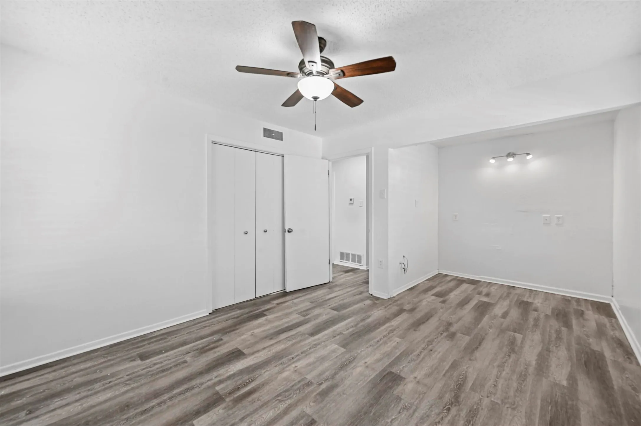 Duplex For Sale in Grayson County , 58 Pershing Drive, Denison, Texas 75020, 4 Bedrooms, 2 Bathrooms, 4 Garage spaces, 0 Sqft, built in 1945, Preowned, Price $210,000, mls#21225524, Real Estate Agent in Denison, Homes For Sale in Grayson county, Homes For Sale in Denison, Realtor in Denison Texas, Real Estate Brokerage Independent Realty Texas, Luminita Cordes Realtor