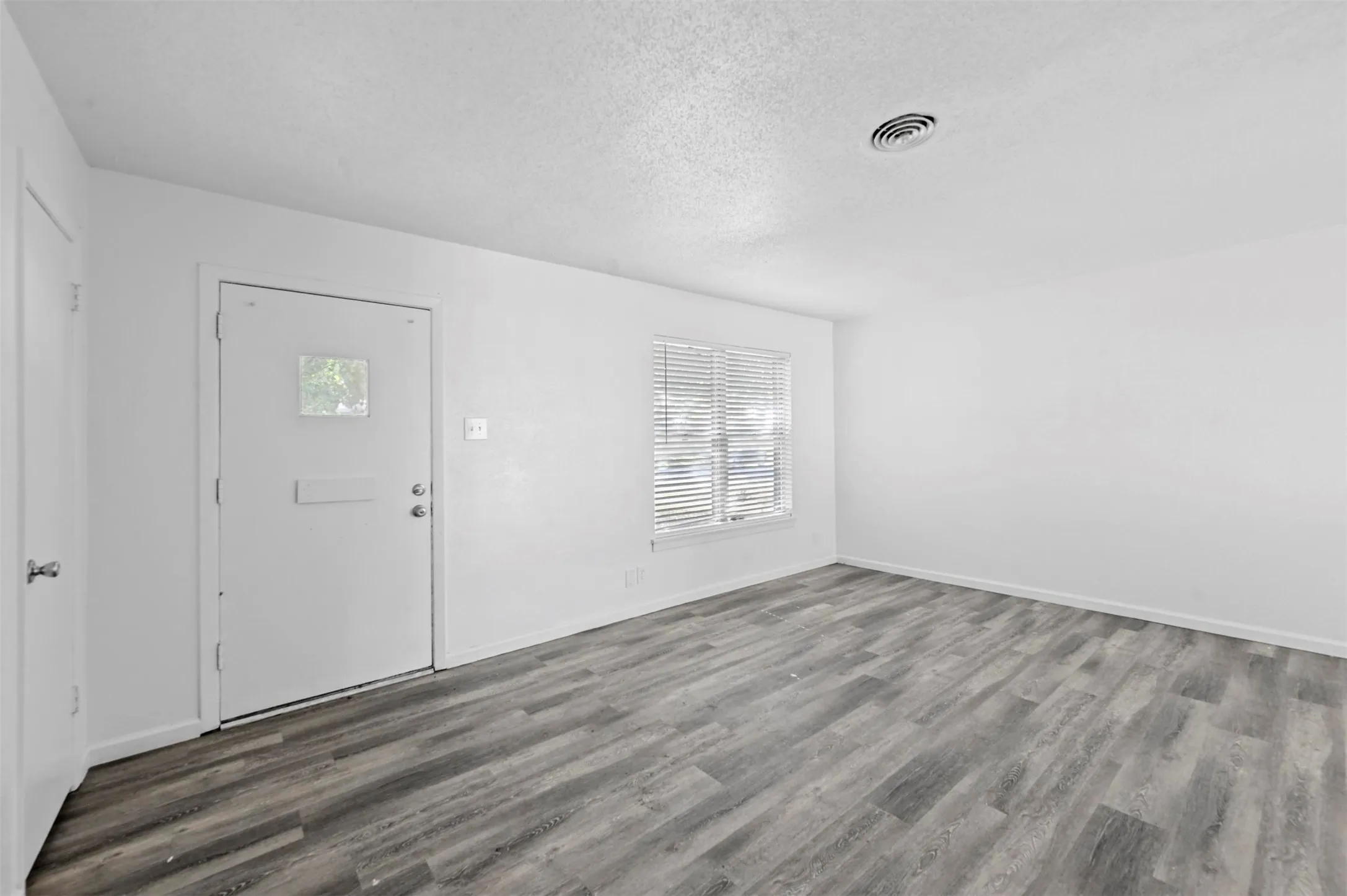 Duplex For Sale in Grayson County , 58 Pershing Drive, Denison, Texas 75020, 4 Bedrooms, 2 Bathrooms, 4 Garage spaces, 0 Sqft, built in 1945, Preowned, Price $210,000, mls#21225524, Real Estate Agent in Denison, Homes For Sale in Grayson county, Homes For Sale in Denison, Realtor in Denison Texas, Real Estate Brokerage Independent Realty Texas, Luminita Cordes Realtor
