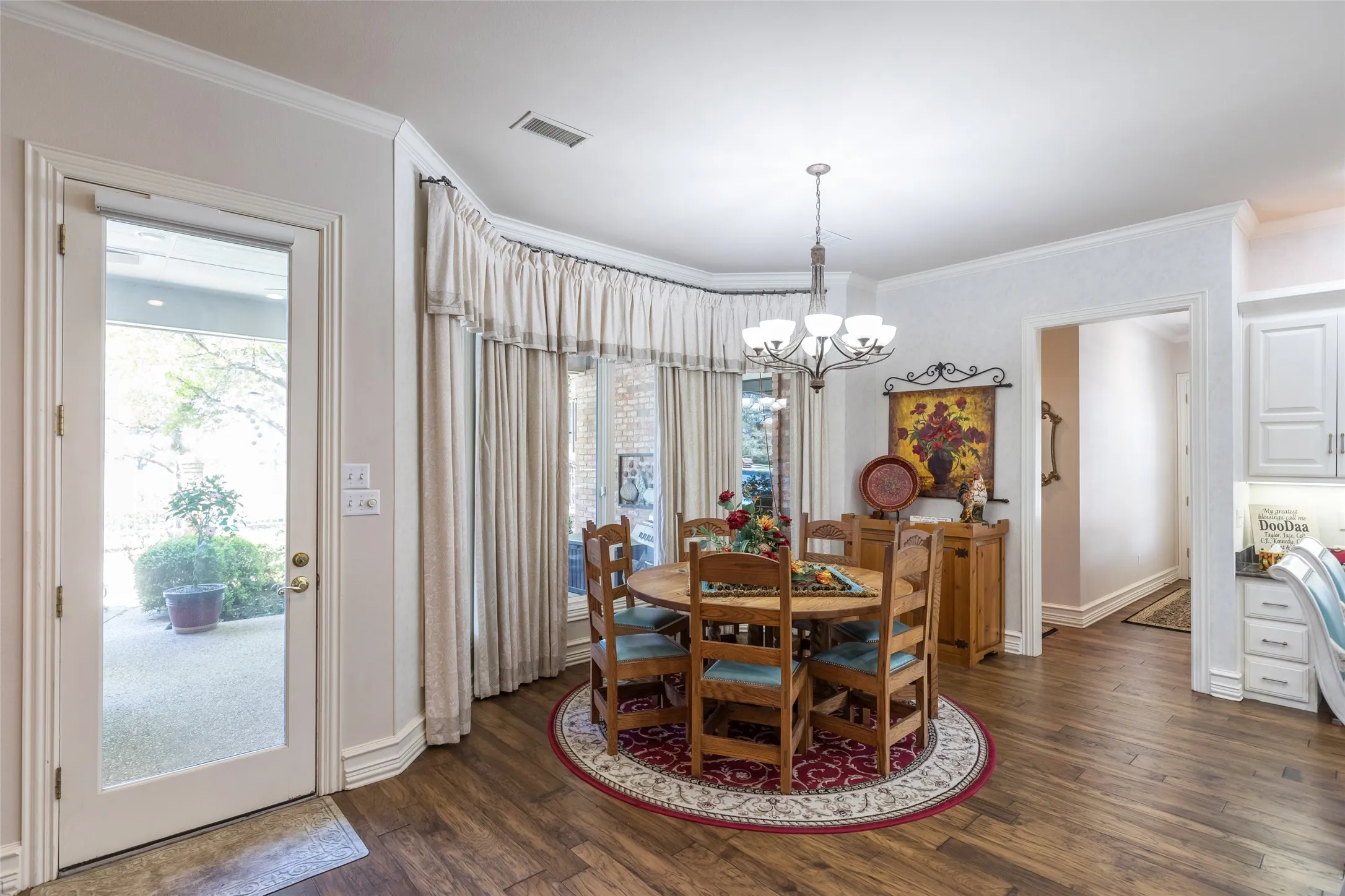 Breakfast nook overlooking golf course.