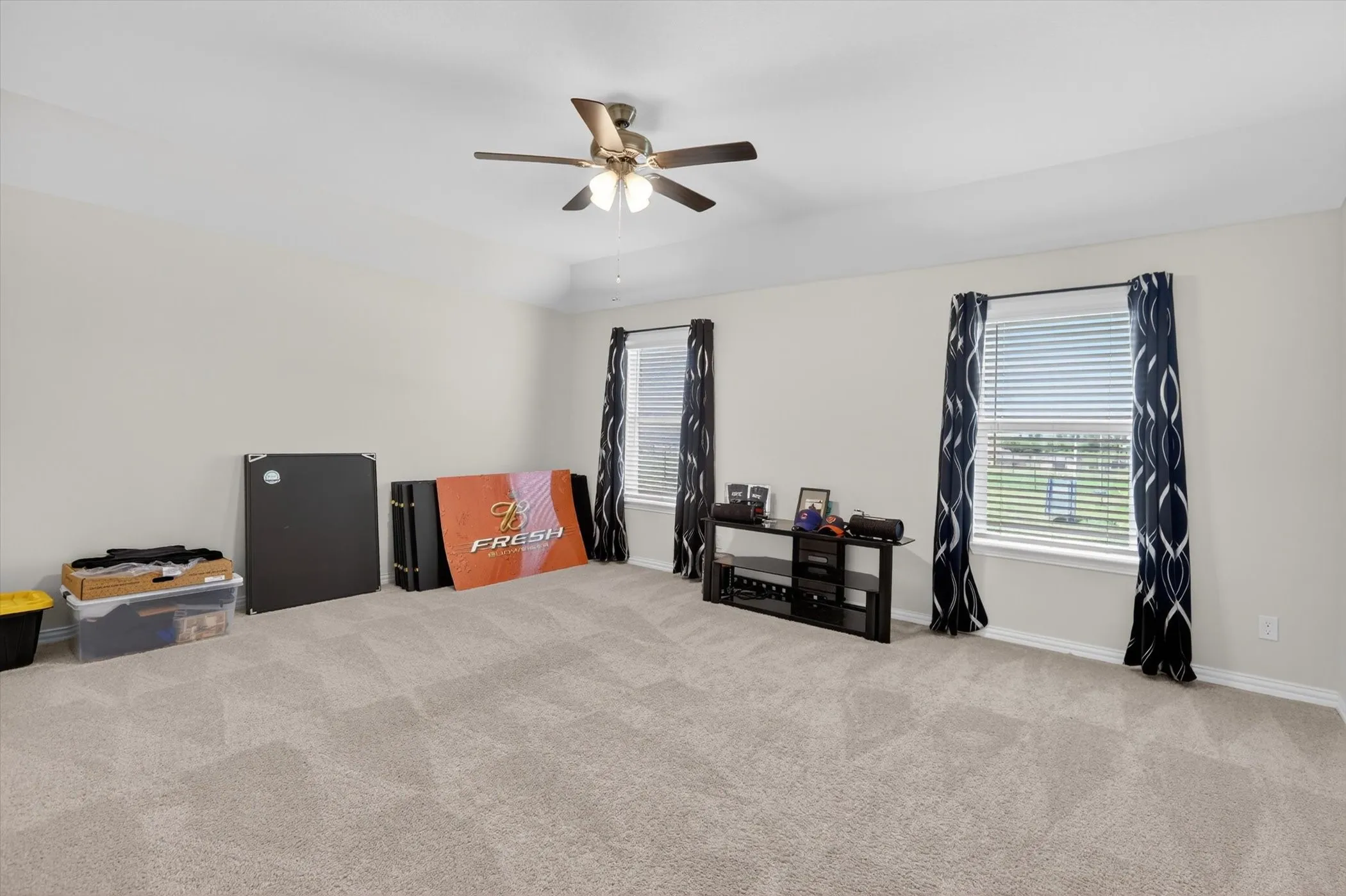Single Family Residence For Sale in Johnson County , 6908 Scarlett Way, Godley, Texas 76044, 4 Bedroom, 3 Bathroom, 3 Garage spaces, 2,715 Sqft, built in 2022, Preowned, mls#21245126, Real Estate Agent in Godley, Homes For Sale in Johnson county, Homes For Sale in Godley, Realtor in Godley Texas, Real Estate Brokerage Independent Realty Texas, Luminita Cordes Realtor