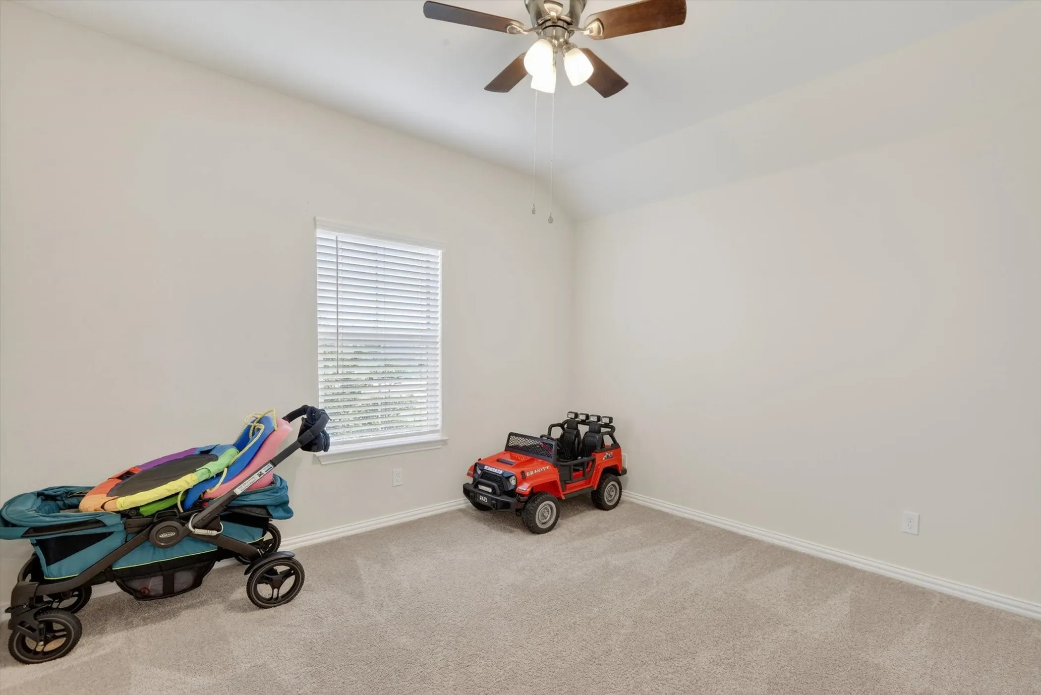 Single Family Residence For Sale in Johnson County , 6908 Scarlett Way, Godley, Texas 76044, 4 Bedroom, 3 Bathroom, 3 Garage spaces, 2,715 Sqft, built in 2022, Preowned, mls#21245126, Real Estate Agent in Godley, Homes For Sale in Johnson county, Homes For Sale in Godley, Realtor in Godley Texas, Real Estate Brokerage Independent Realty Texas, Luminita Cordes Realtor