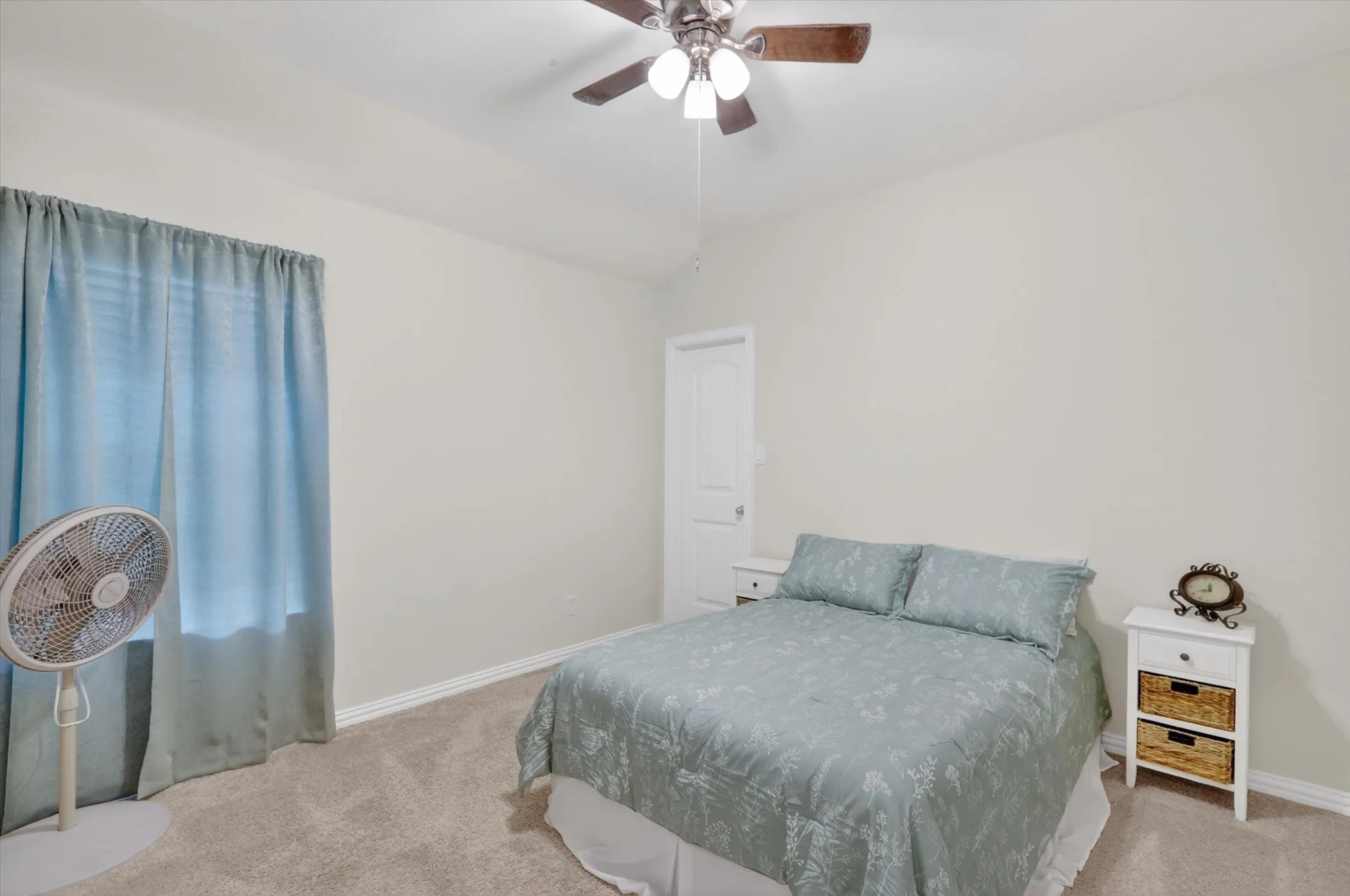 Single Family Residence For Sale in Johnson County , 6908 Scarlett Way, Godley, Texas 76044, 4 Bedroom, 3 Bathroom, 3 Garage spaces, 2,715 Sqft, built in 2022, Preowned, mls#21245126, Real Estate Agent in Godley, Homes For Sale in Johnson county, Homes For Sale in Godley, Realtor in Godley Texas, Real Estate Brokerage Independent Realty Texas, Luminita Cordes Realtor